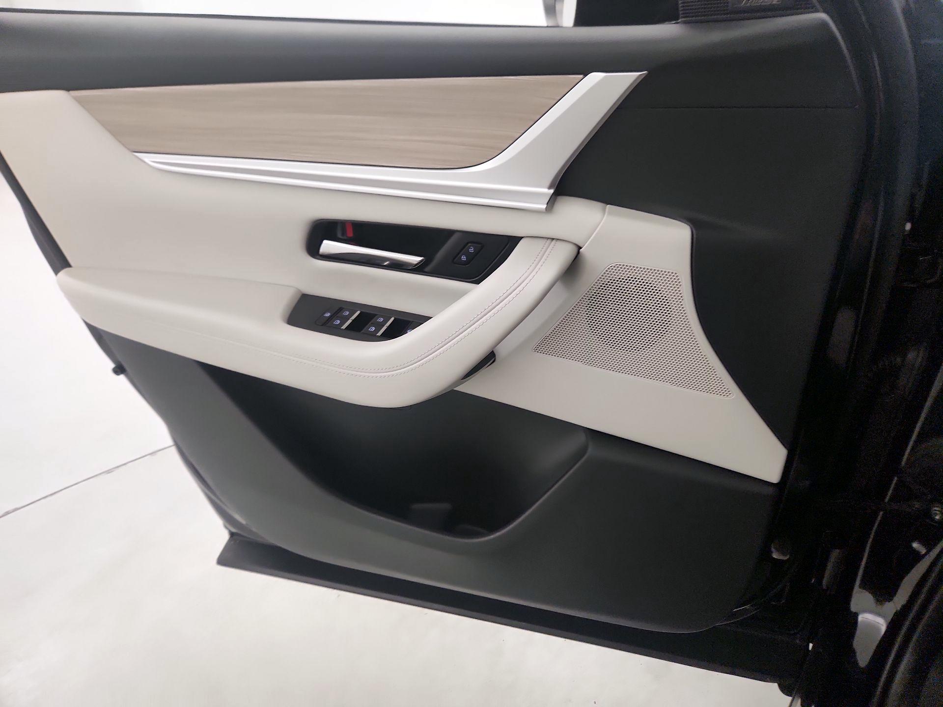 Thumbnail: 2025 Mazda CX-90 - 12