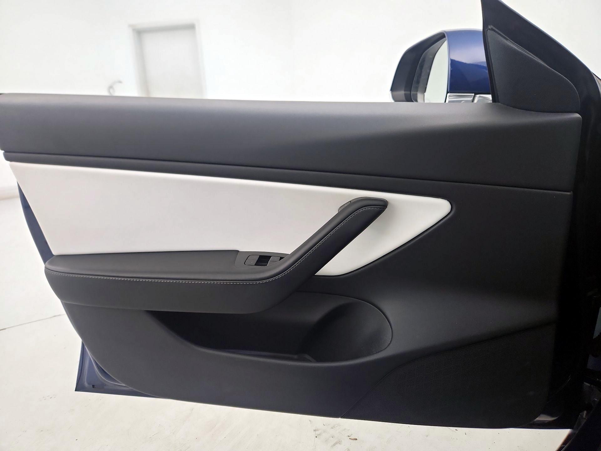 Thumbnail: 2019 Tesla Model 3 - 12