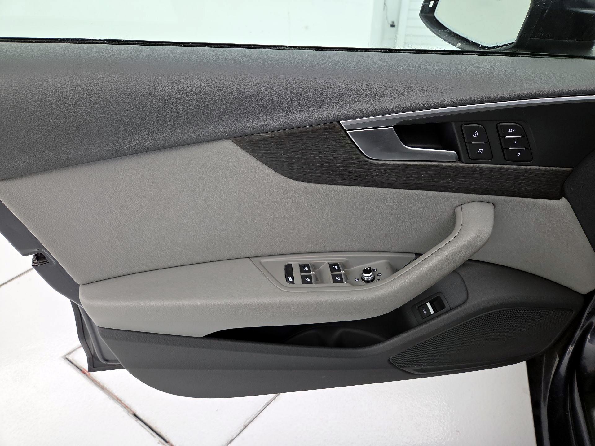 Thumbnail: 2017 Audi A4 - 12