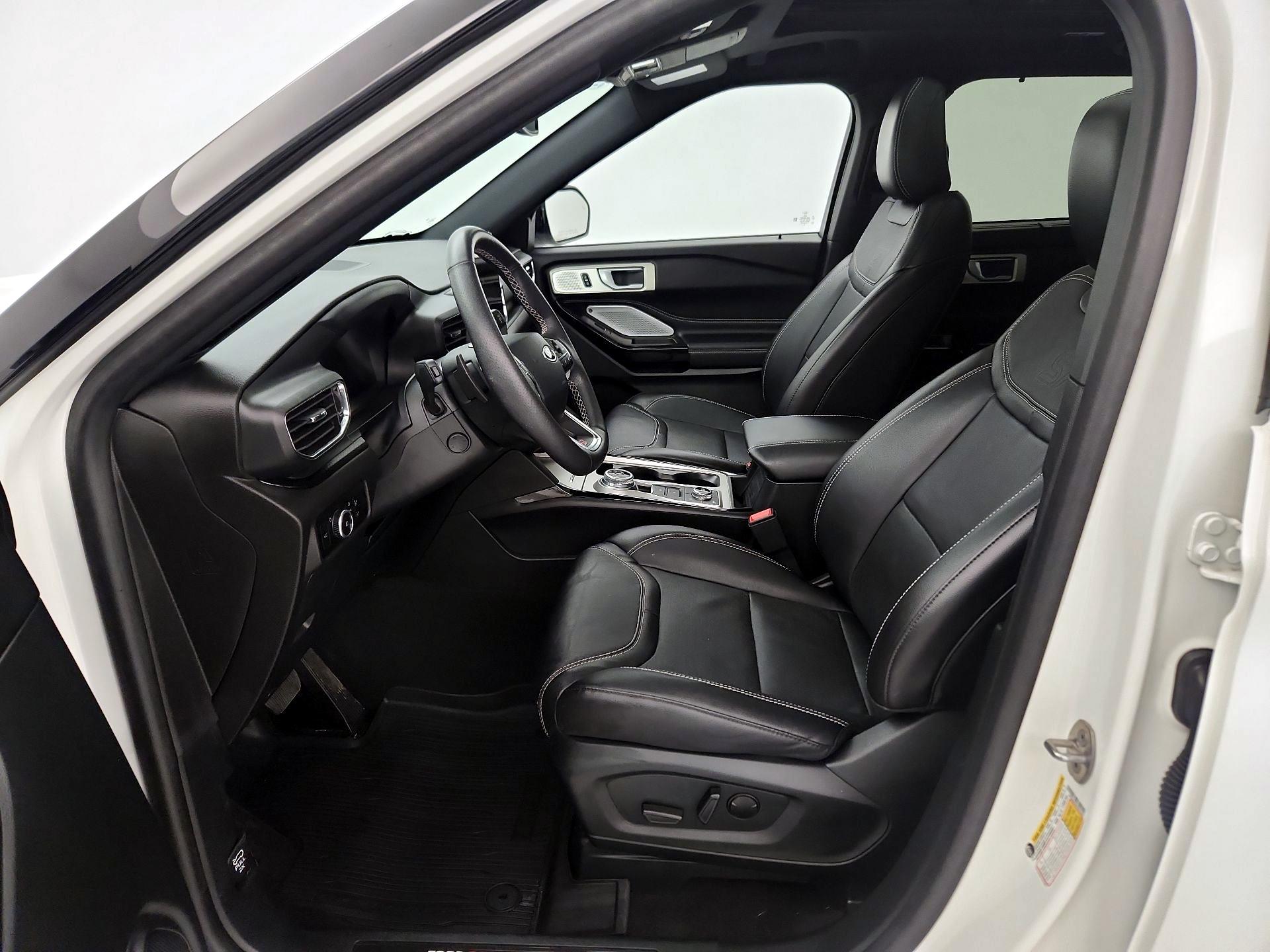 Thumbnail: 2023 Ford Explorer - 11