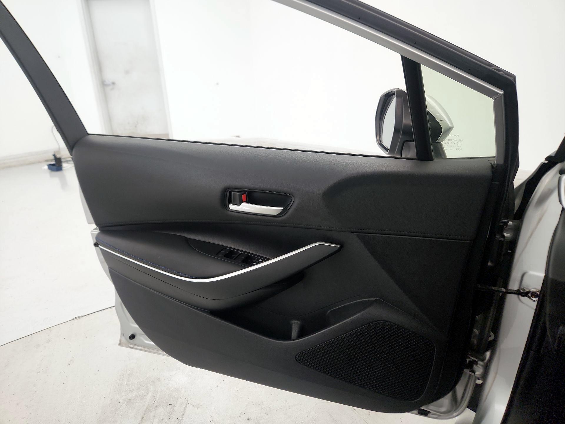 Thumbnail: 2020 Toyota Corolla - 12