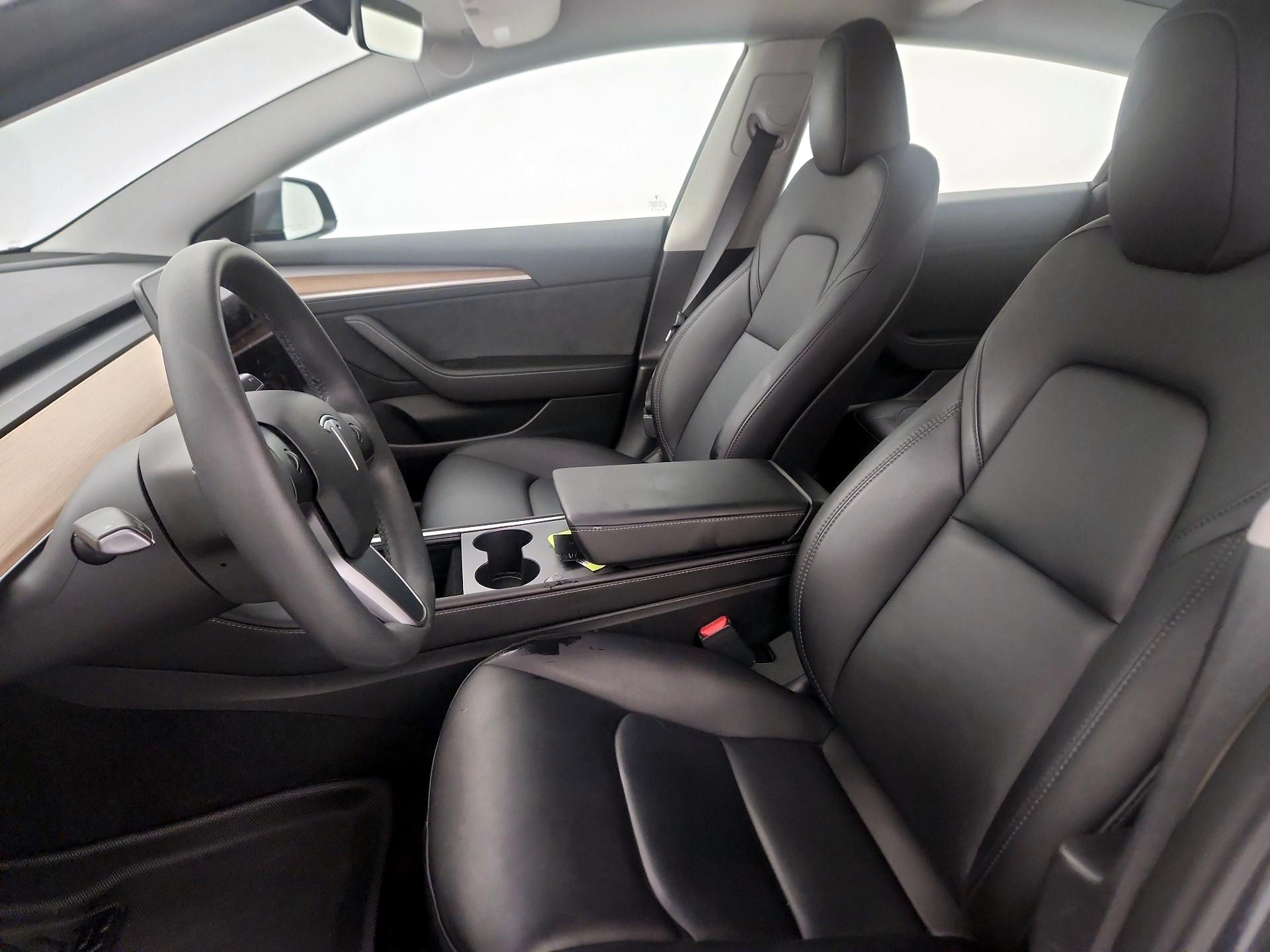 Thumbnail: 2023 Tesla Model 3 - 11