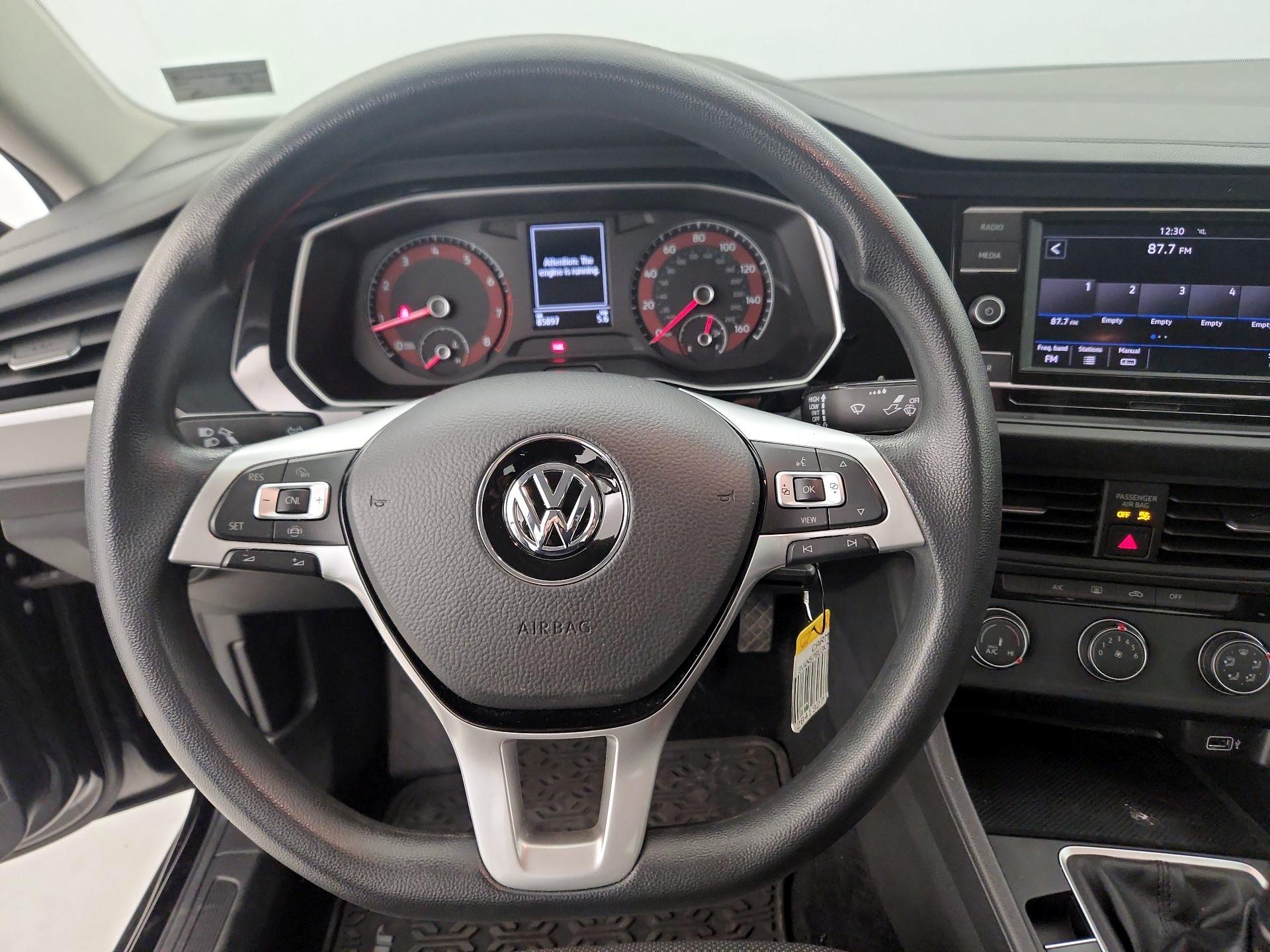 Thumbnail: 2019 Volkswagen Jetta - 10