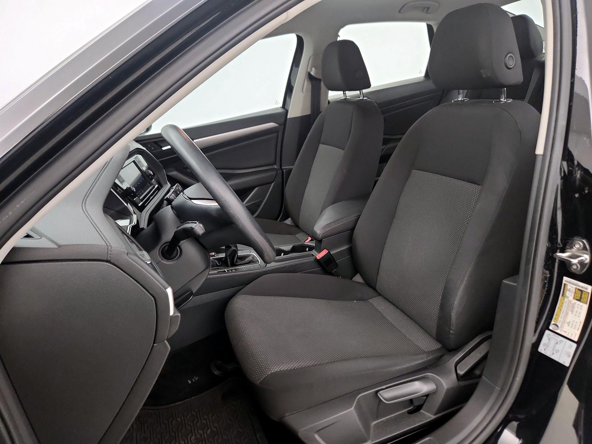 Thumbnail: 2019 Volkswagen Jetta - 11