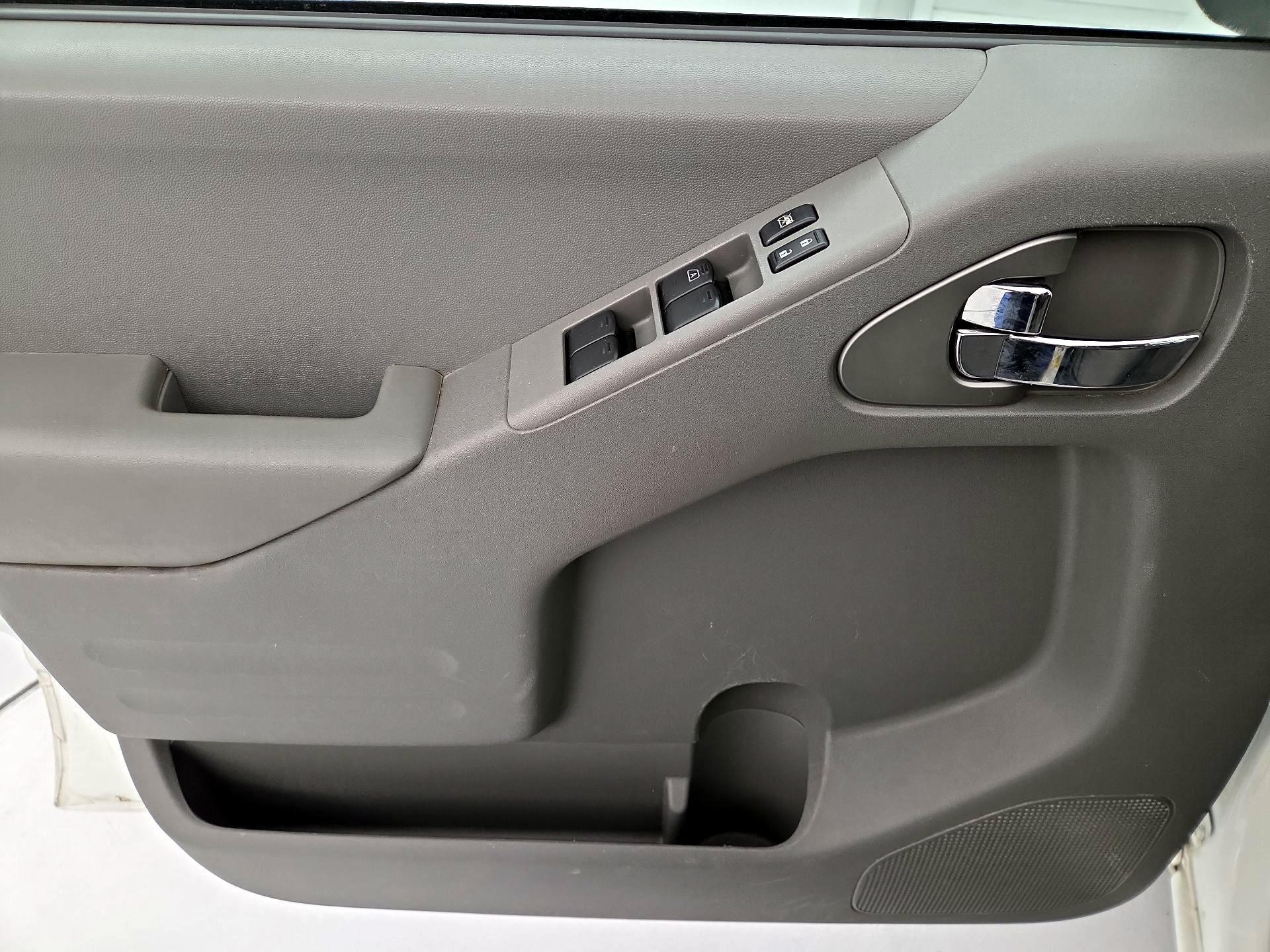 Thumbnail: 2016 Nissan Frontier - 12