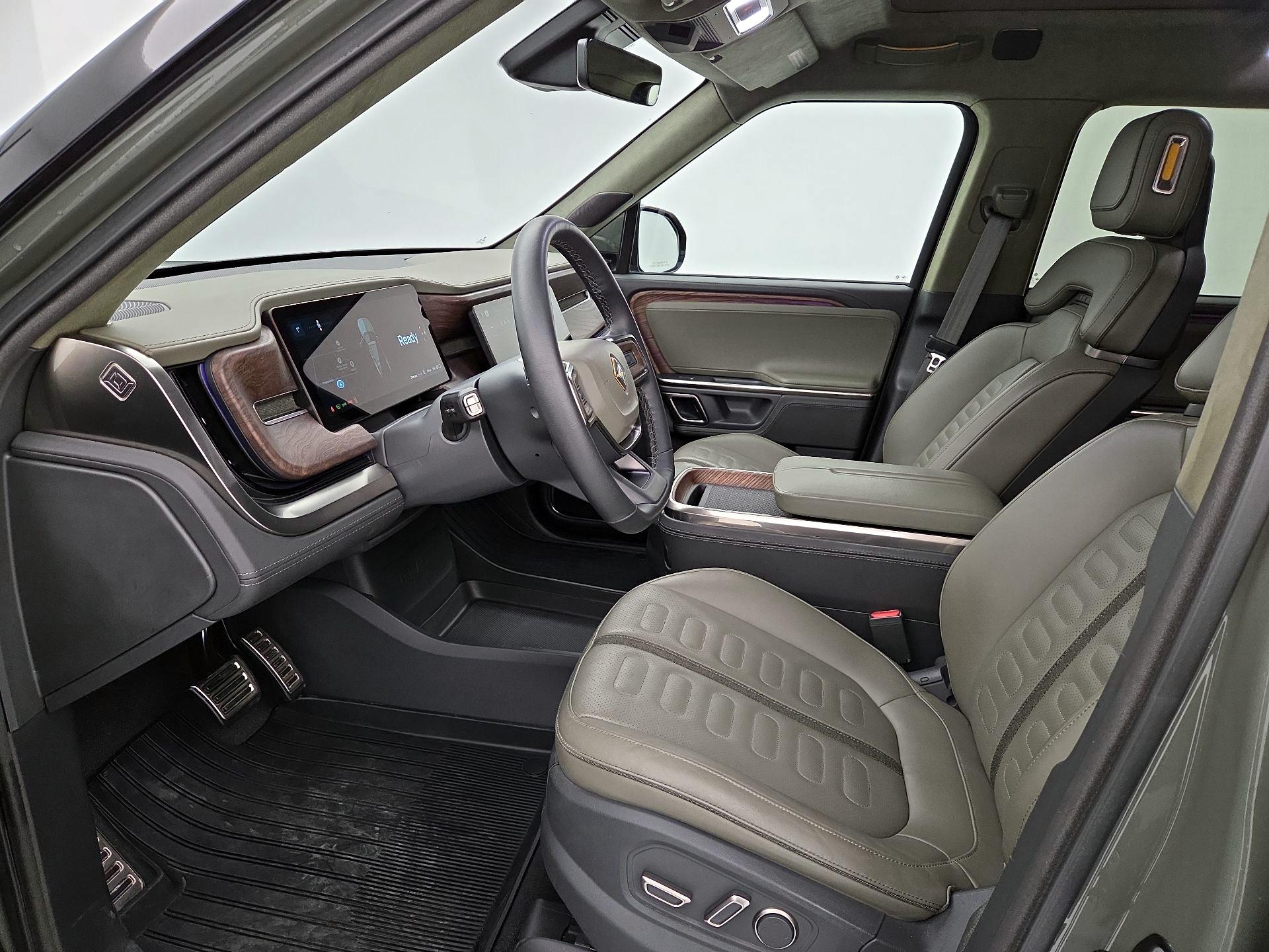 Thumbnail: 2023 Rivian R1S - 11