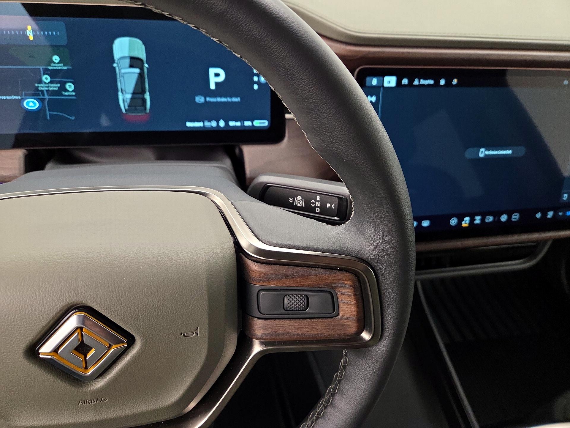 Thumbnail: 2023 Rivian R1S - 17