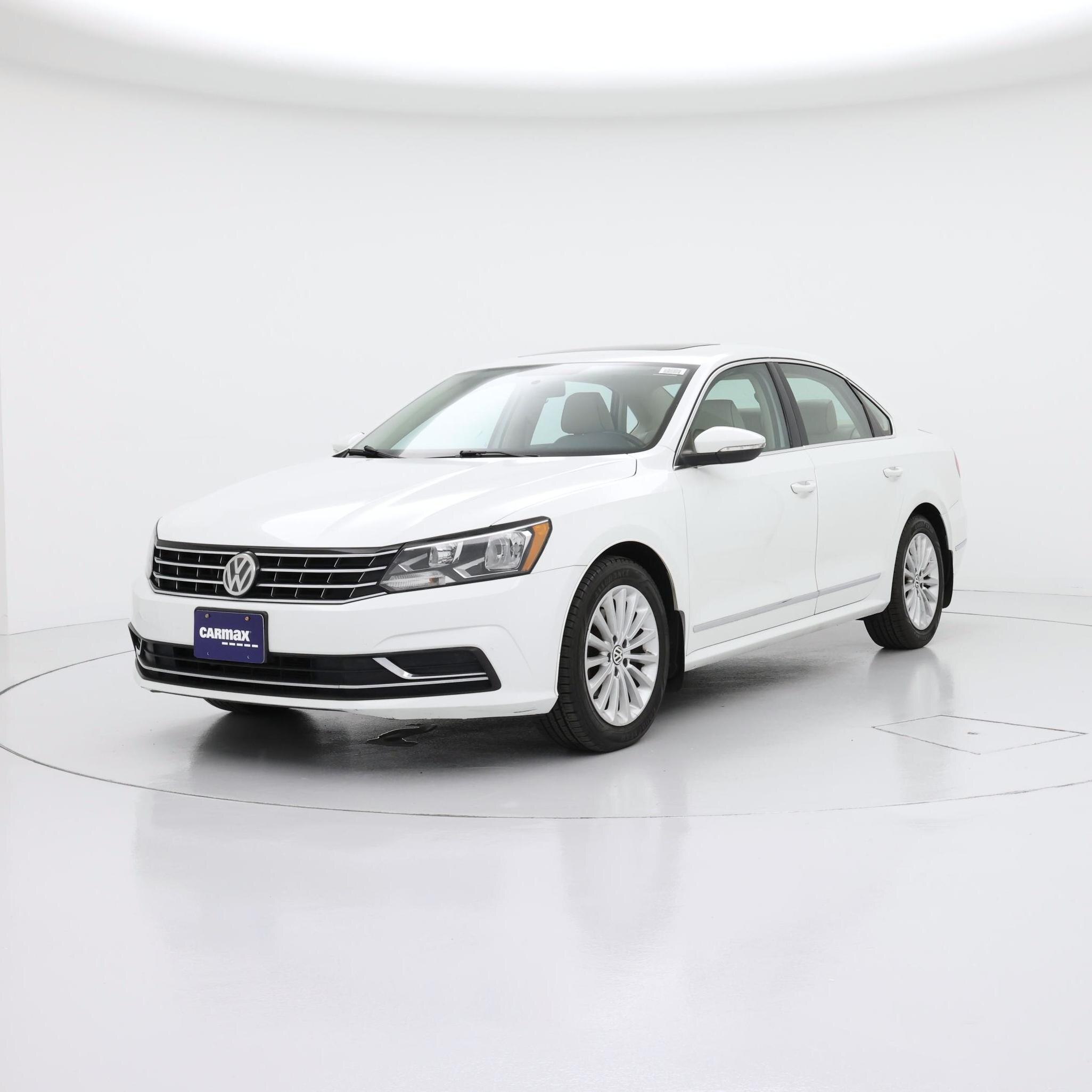 Thumbnail: 2016 Volkswagen Passat - 4