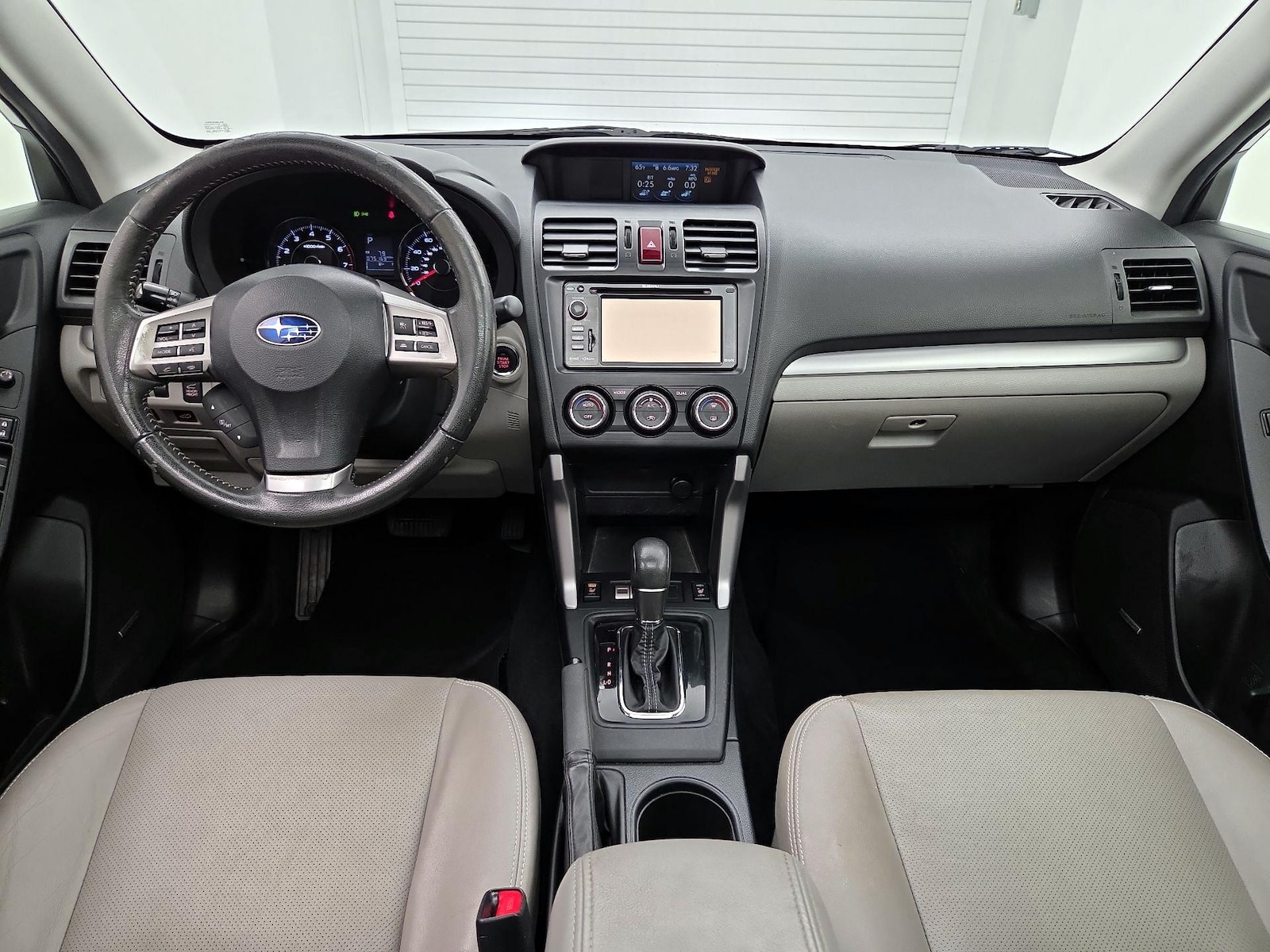2015 Subaru Forester i Touring - Photo 10