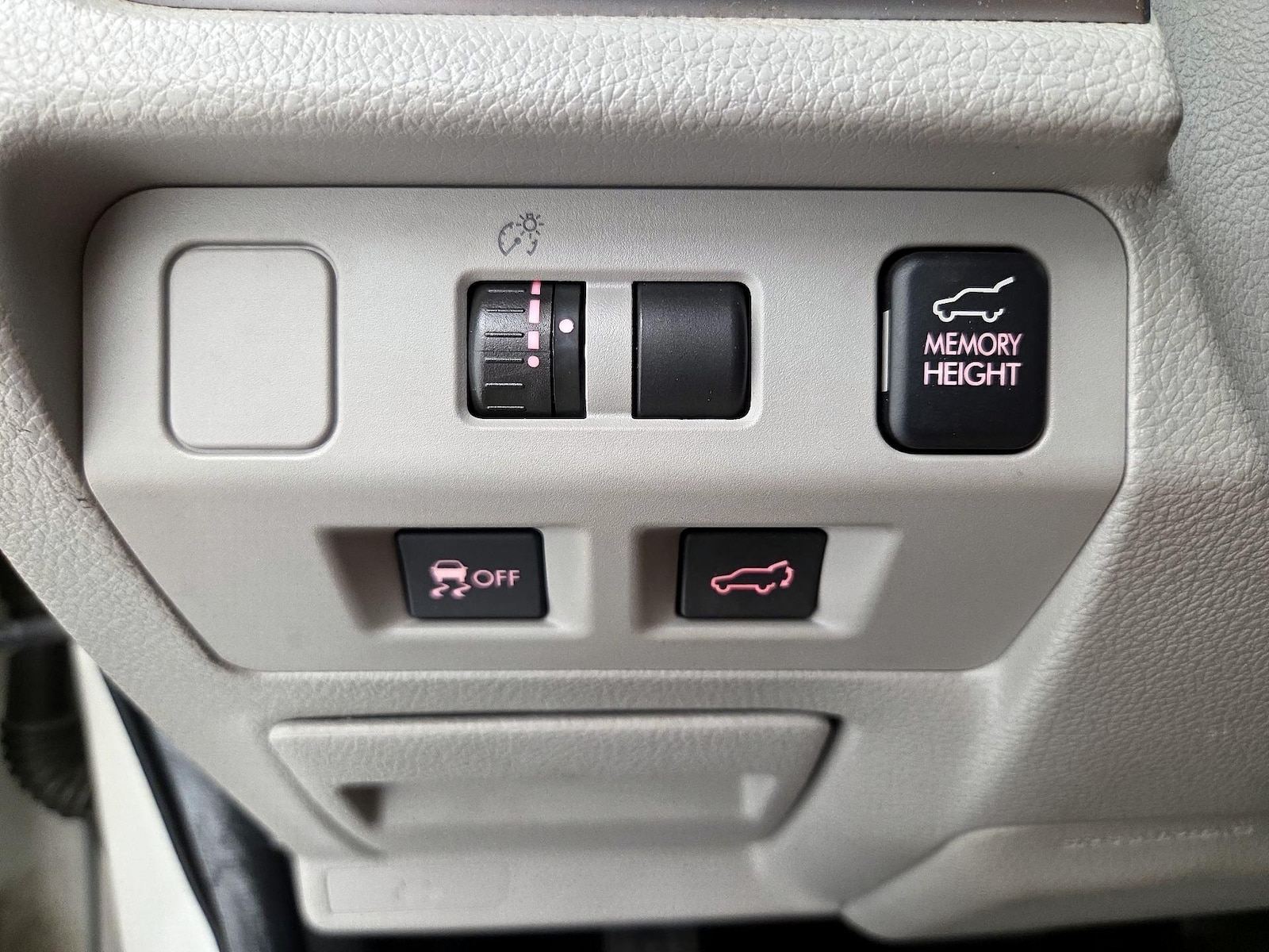 2015 Subaru Forester i Touring - Photo 14