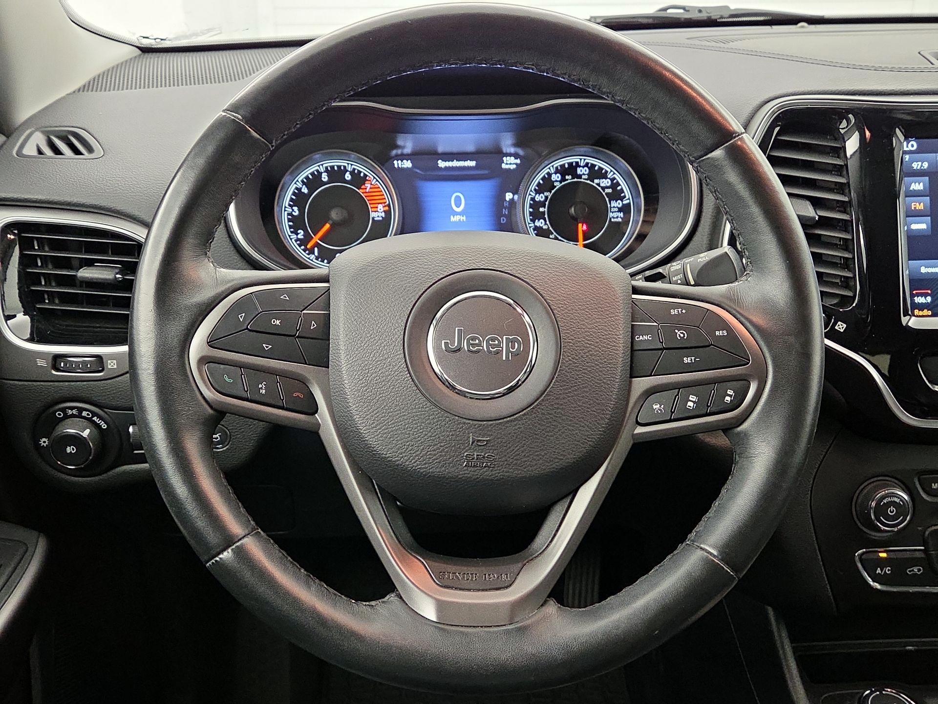 Thumbnail: 2019 Jeep Cherokee - 10