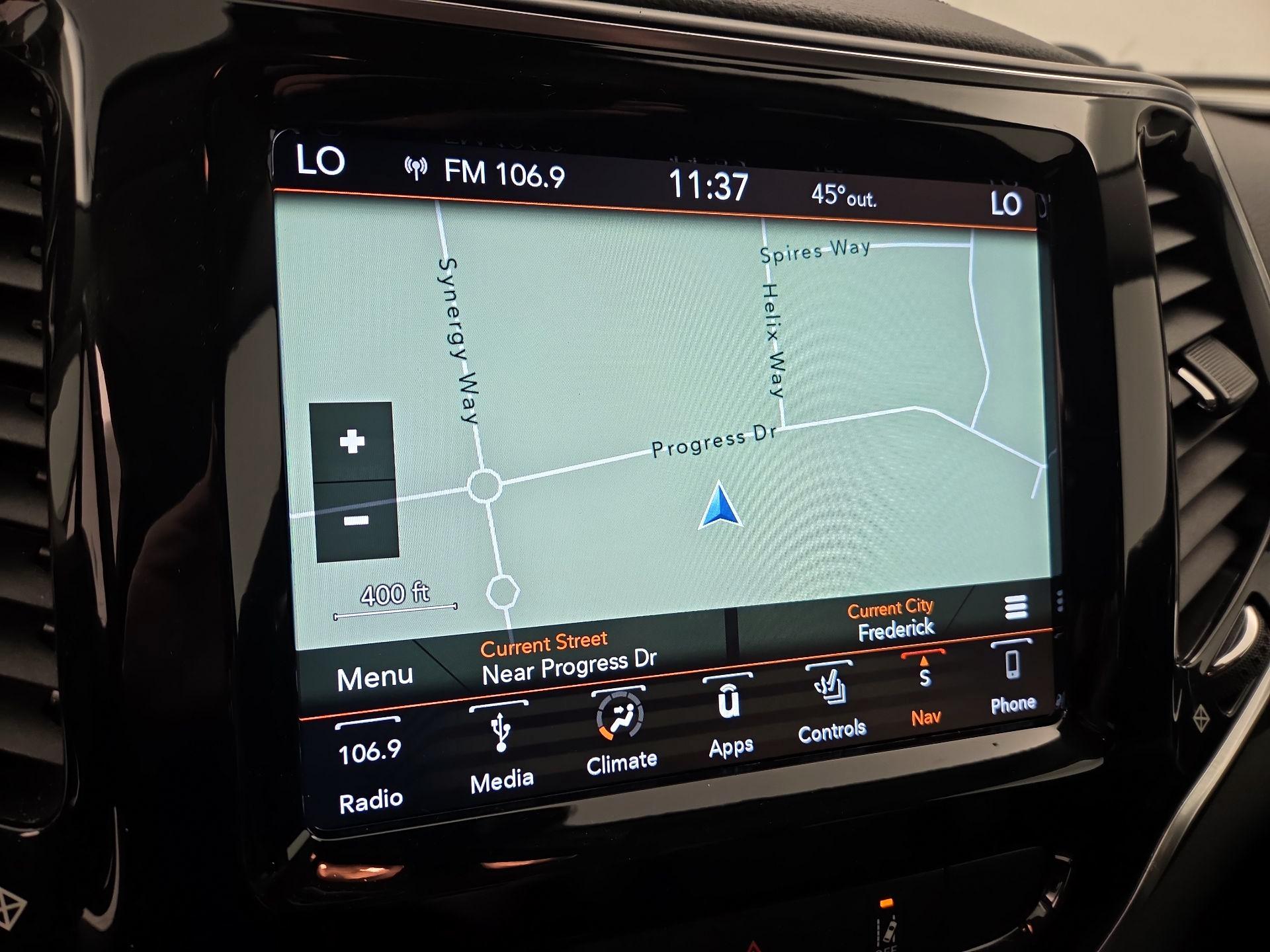 Thumbnail: 2019 Jeep Cherokee - 14