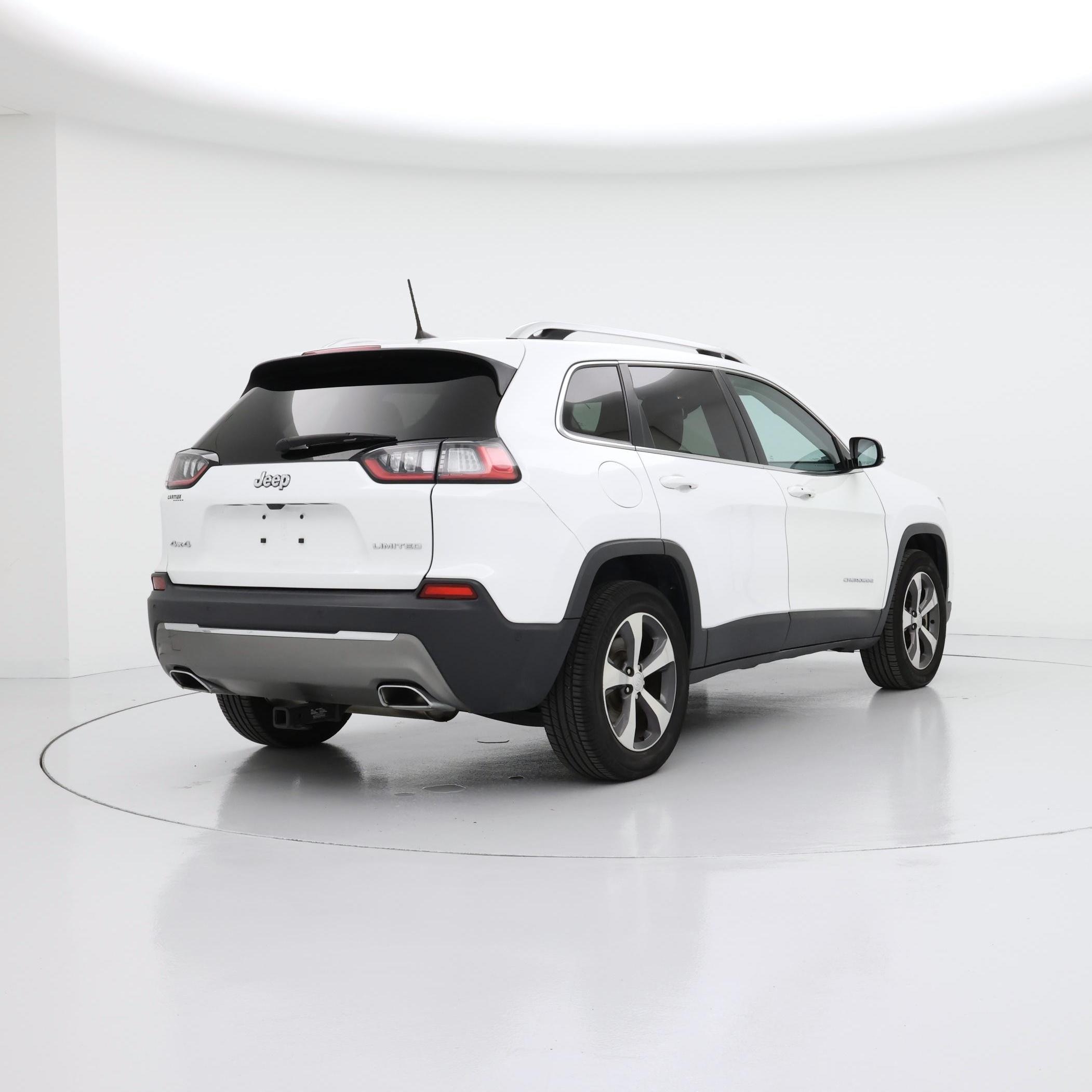 Thumbnail: 2019 Jeep Cherokee - 8