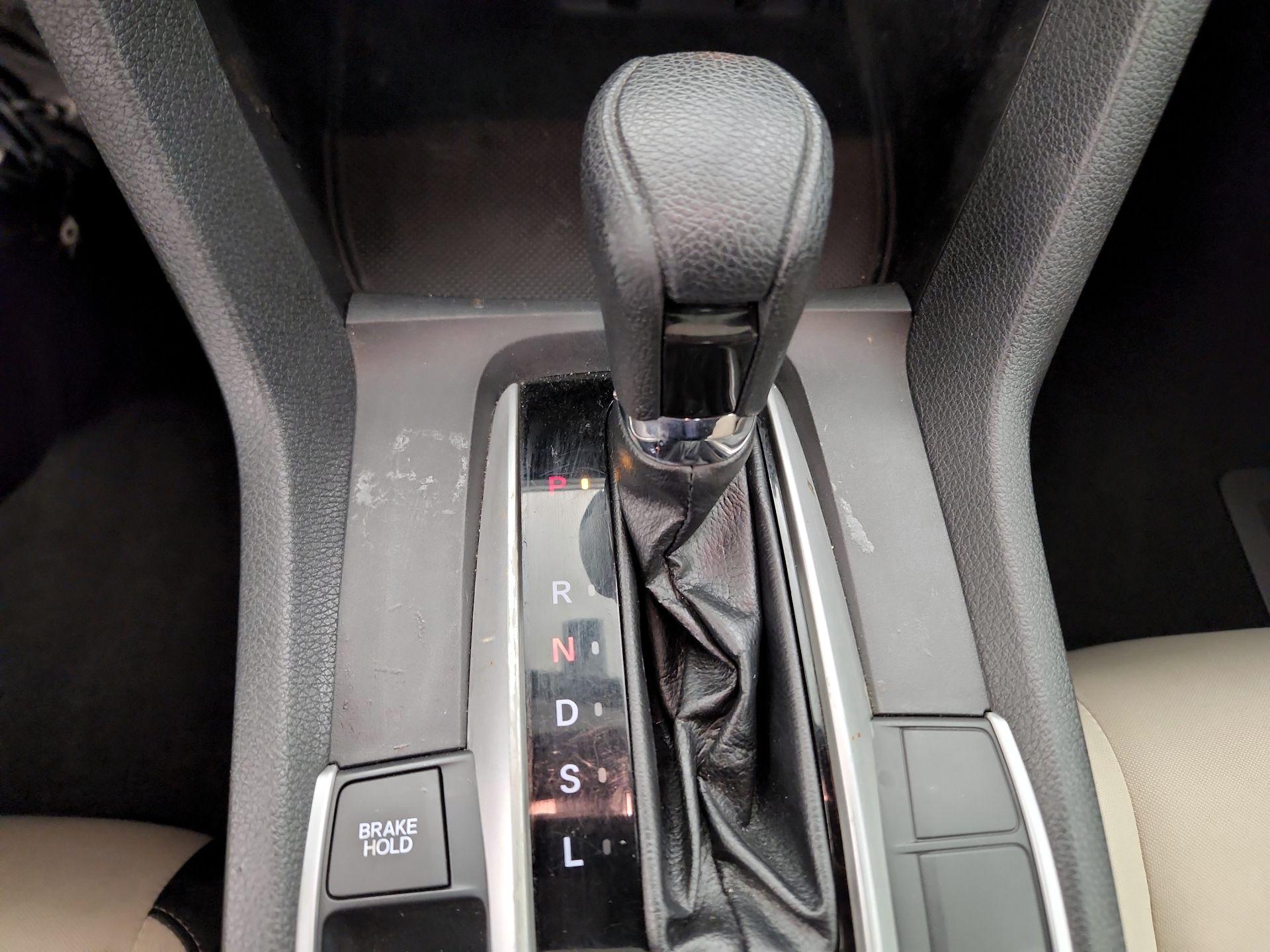 Thumbnail: 2017 Honda Civic - 17