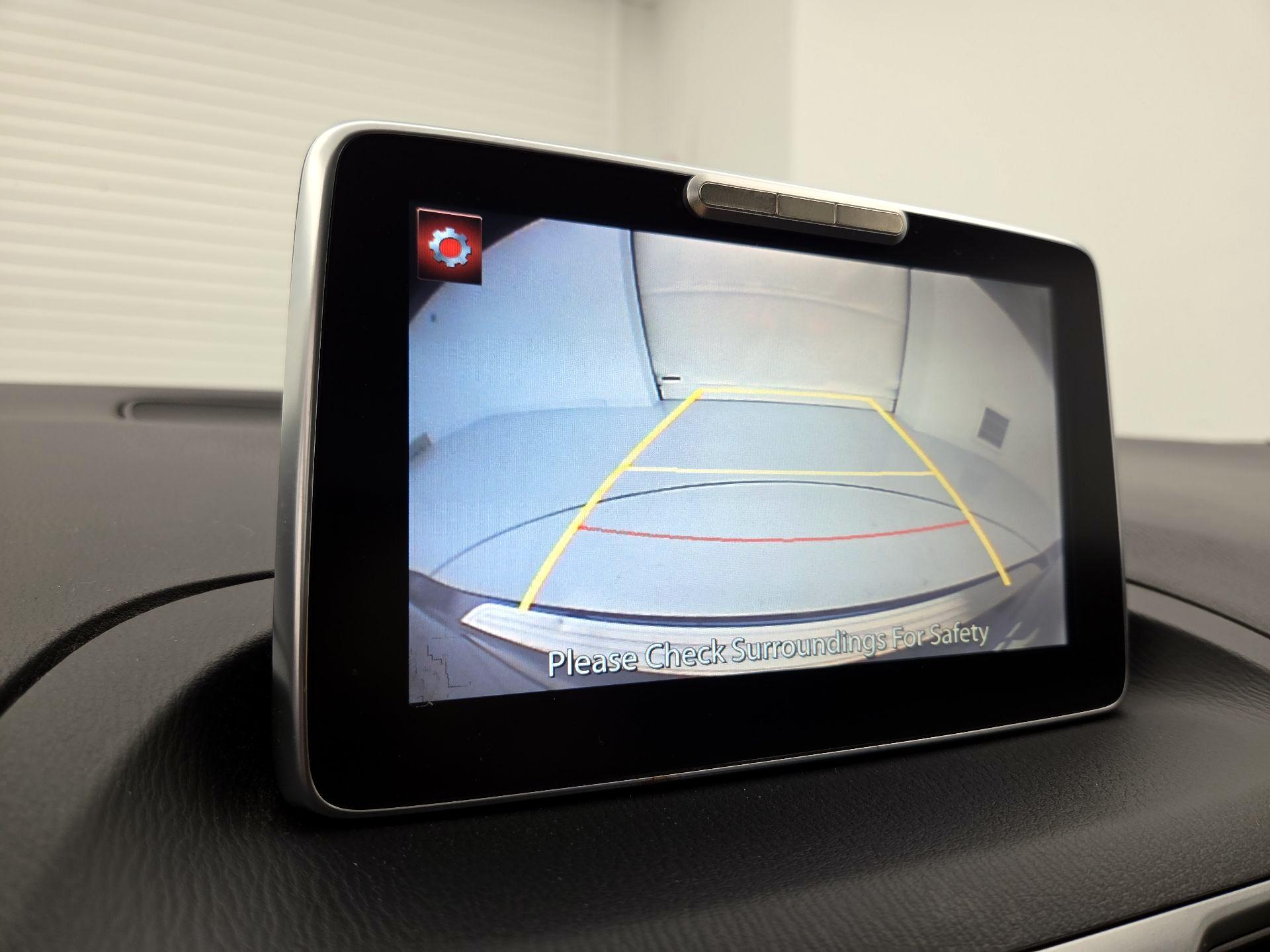 Thumbnail: 2016 Mazda Mazda3 - 14