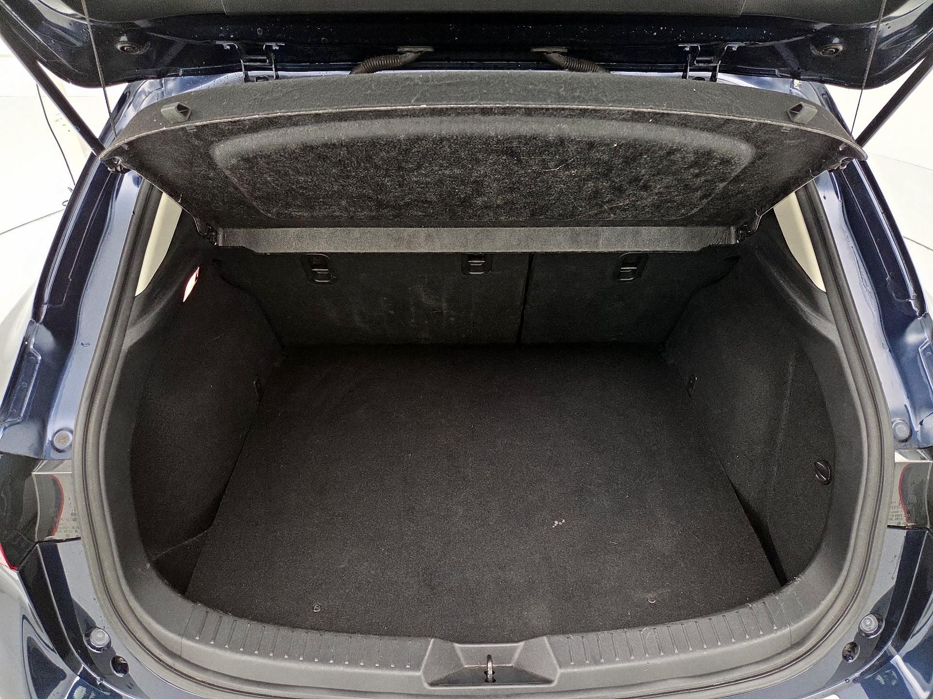 Thumbnail: 2016 Mazda Mazda3 - 20