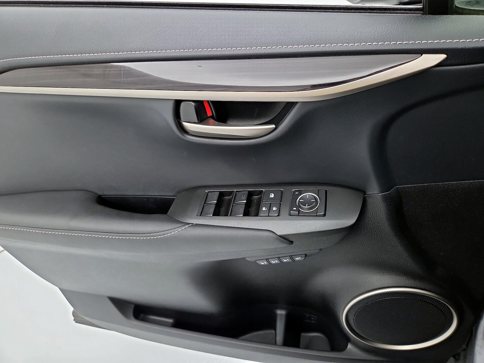 2016 Lexus NX 300h - Photo 13