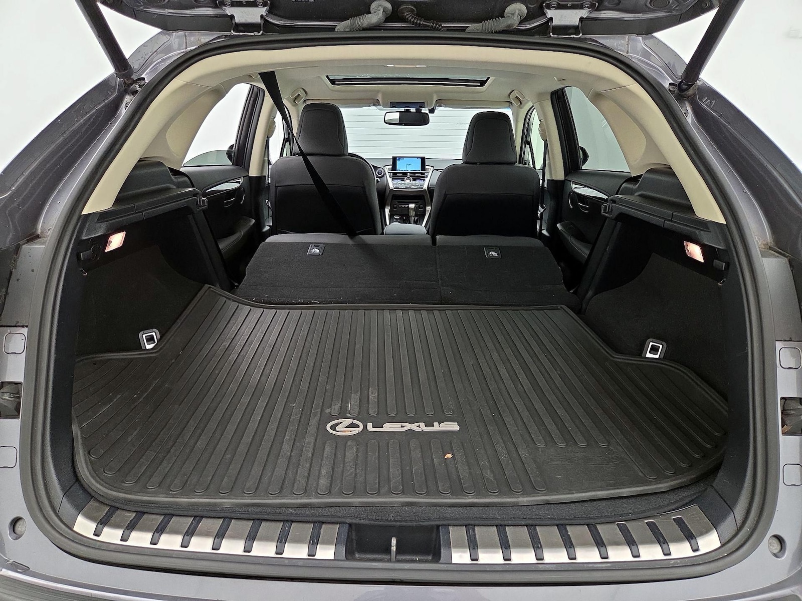 2016 Lexus NX 300h - Photo 24