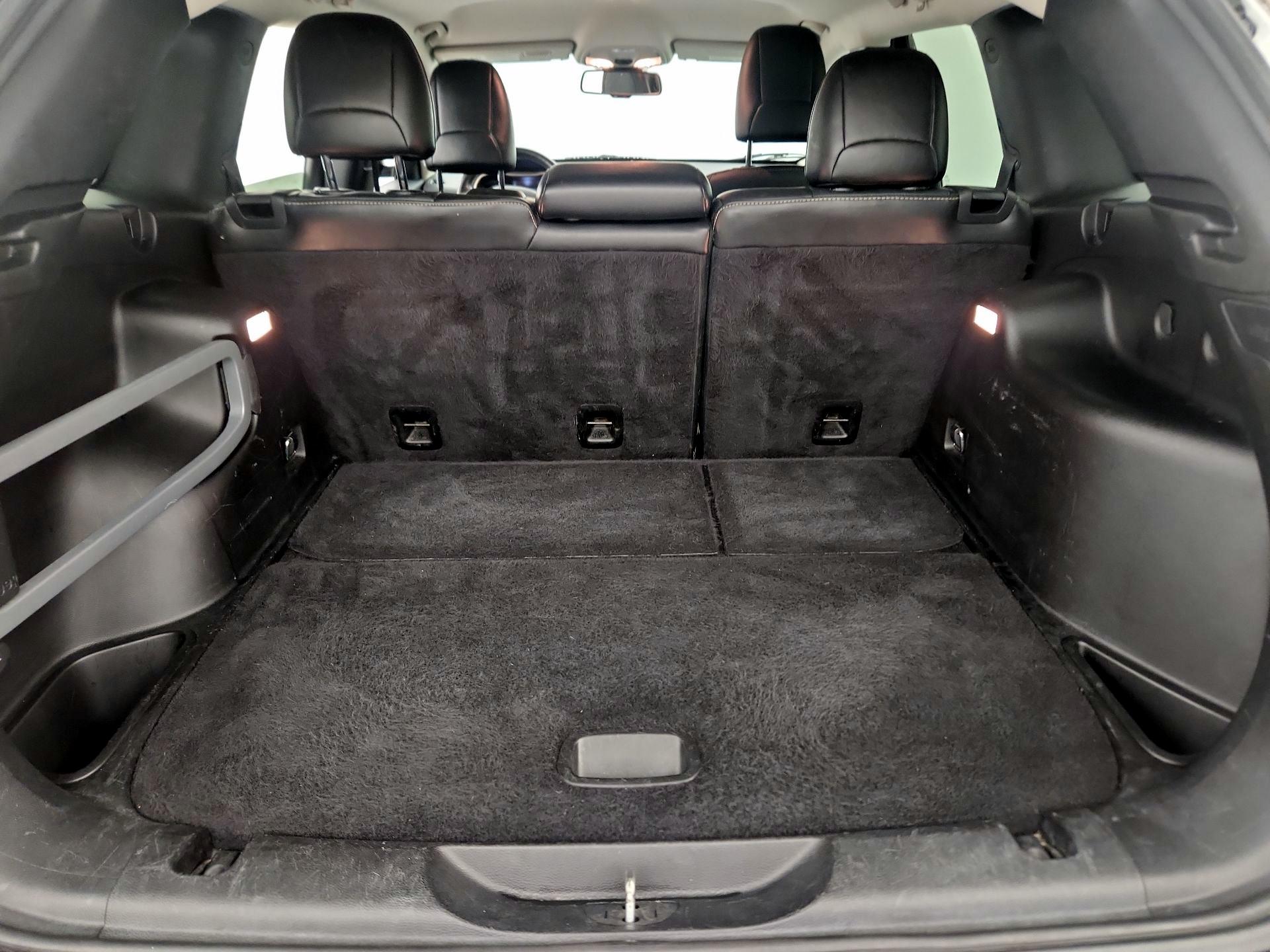 Thumbnail: 2016 Jeep Cherokee - 20