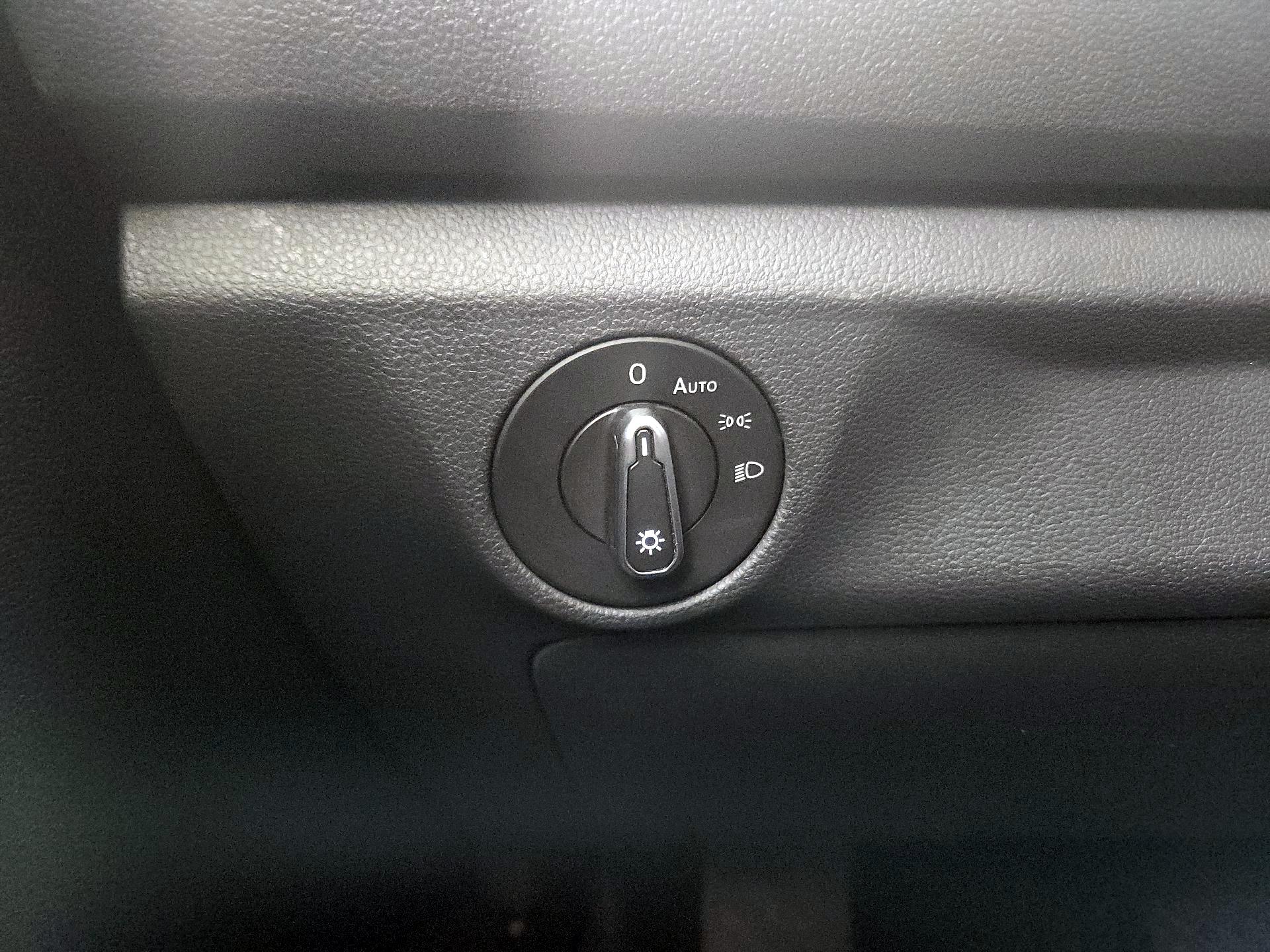 Thumbnail: 2023 Volkswagen Jetta - 13