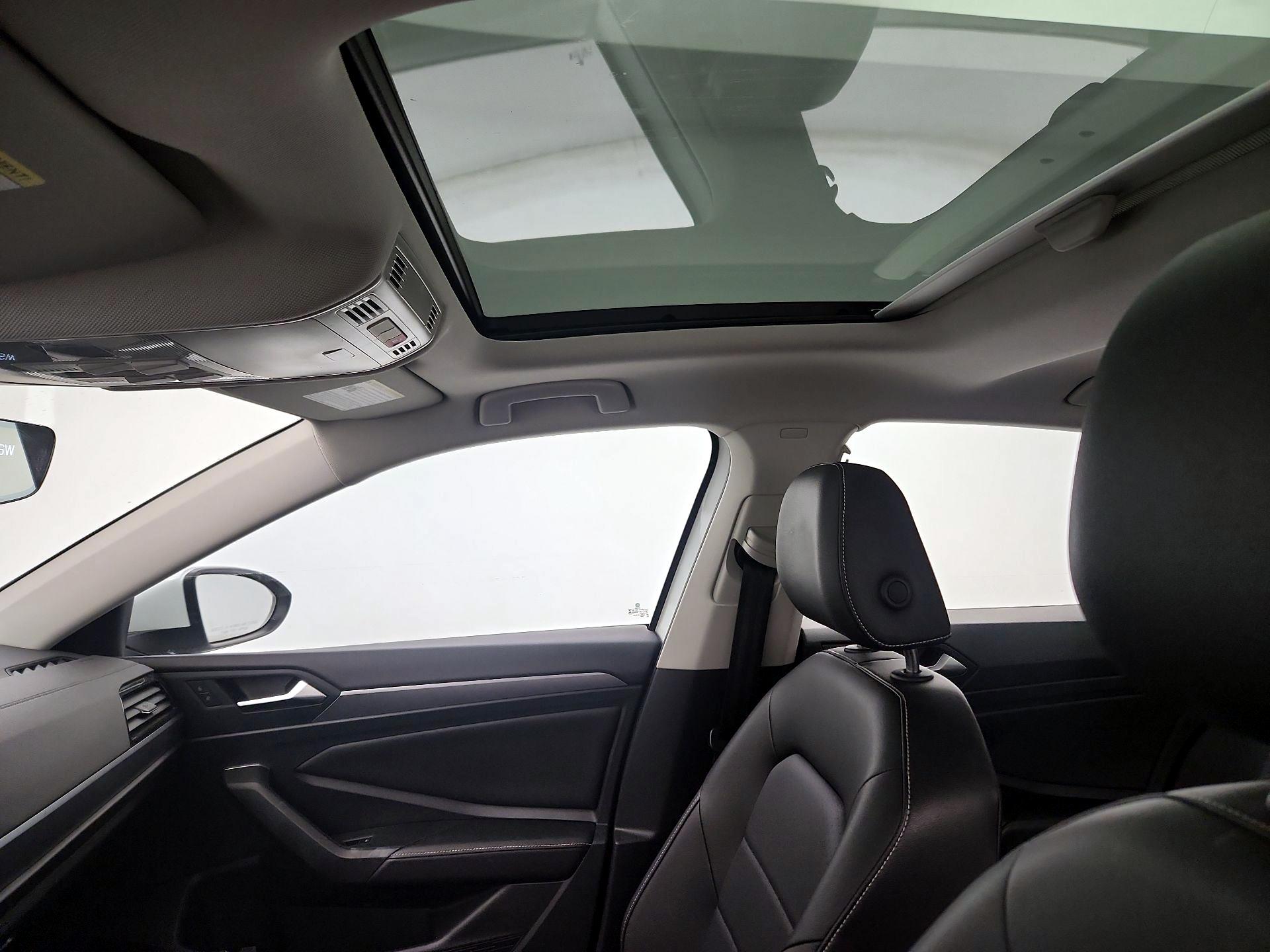 Thumbnail: 2023 Volkswagen Jetta - 19