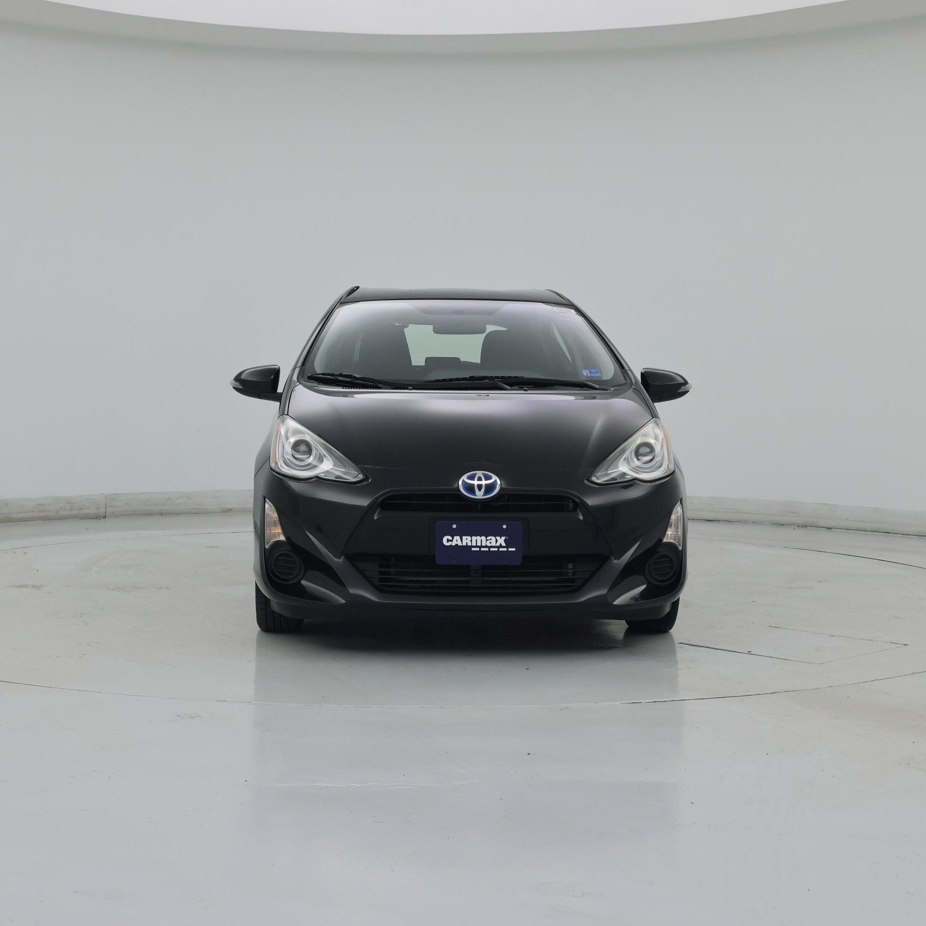 Thumbnail: 2015 Toyota Prius c - 5