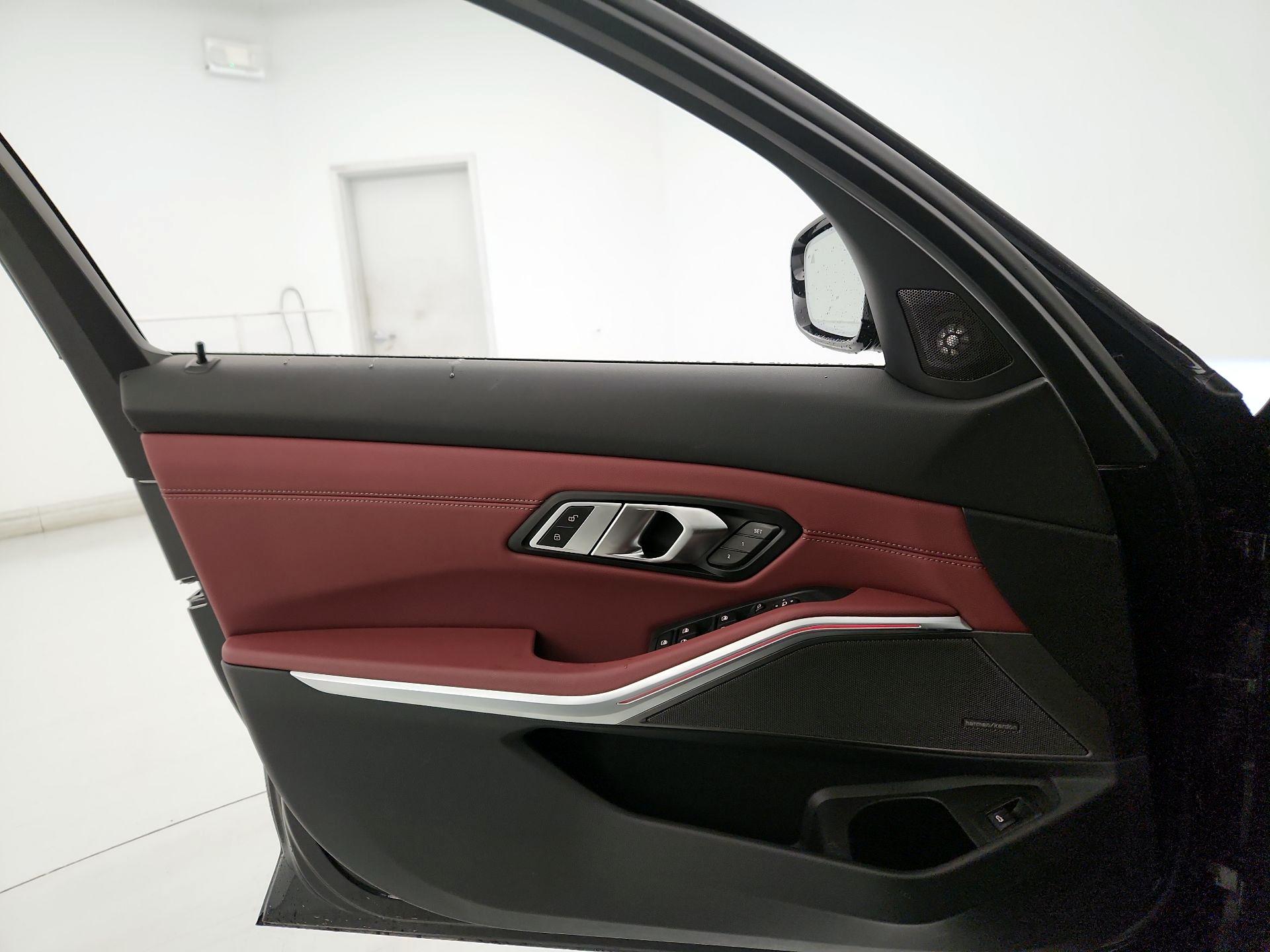 Thumbnail: 2023 BMW 3 Series - 12