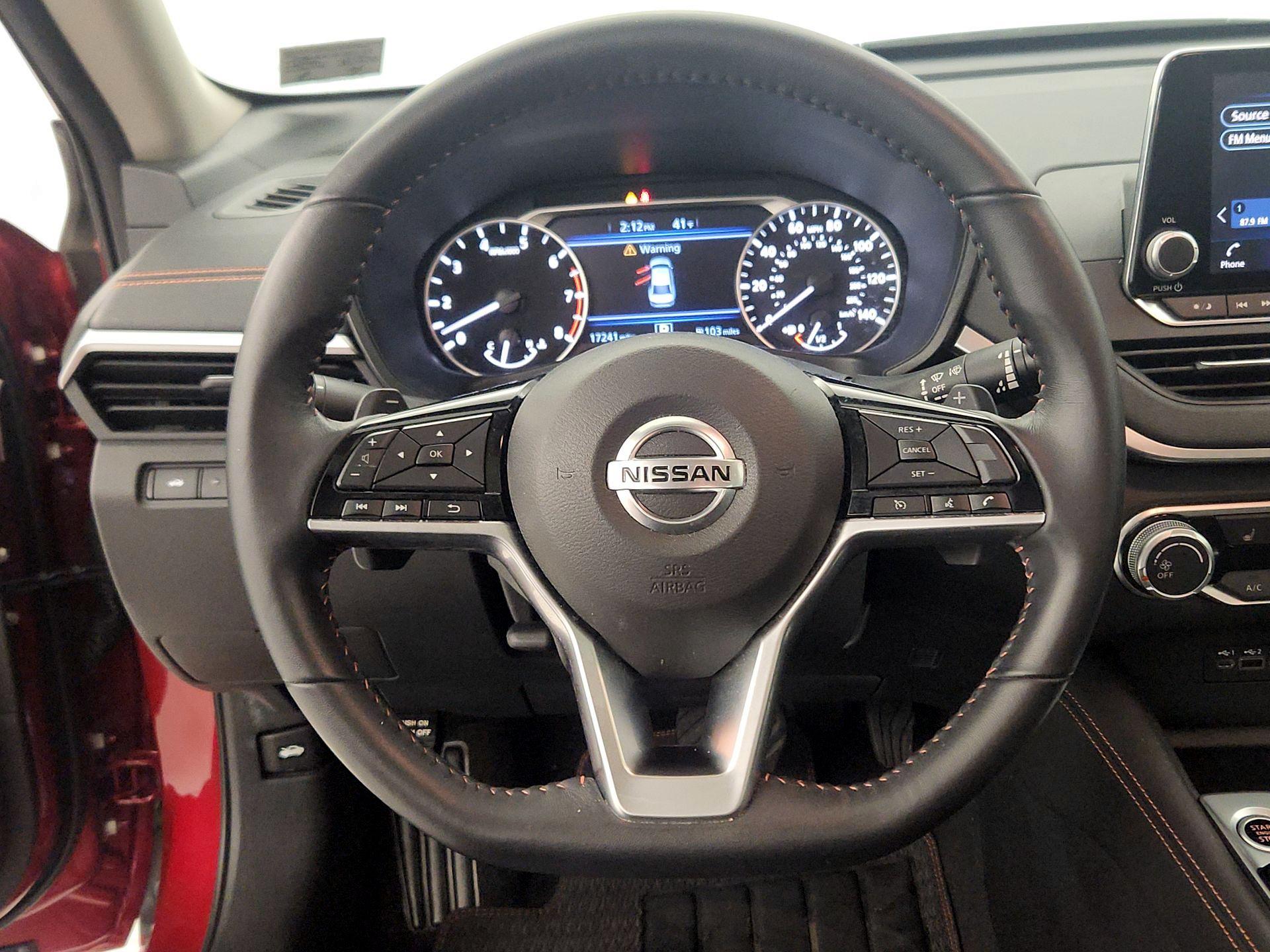 Thumbnail: 2020 Nissan Altima - 10