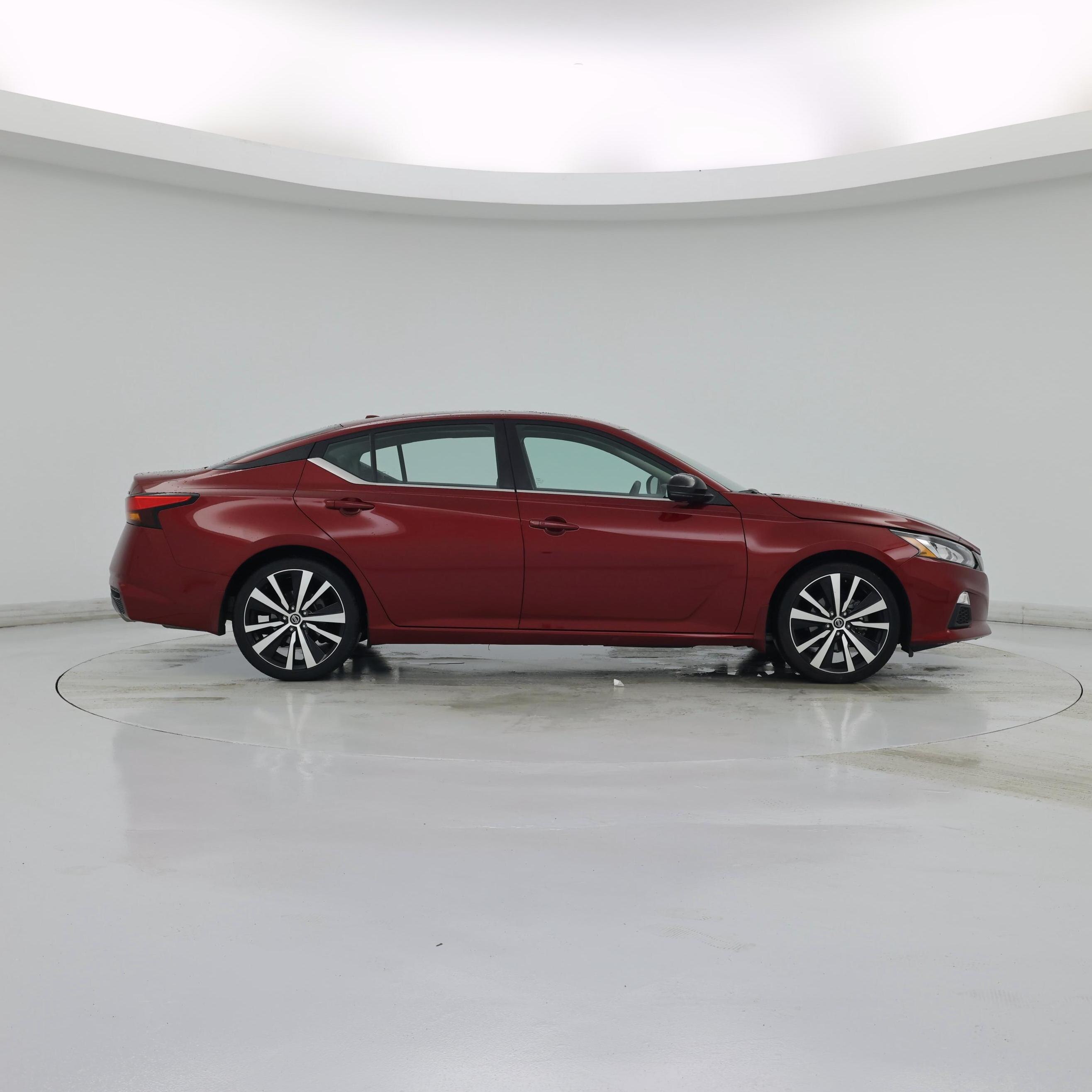 Thumbnail: 2020 Nissan Altima - 7