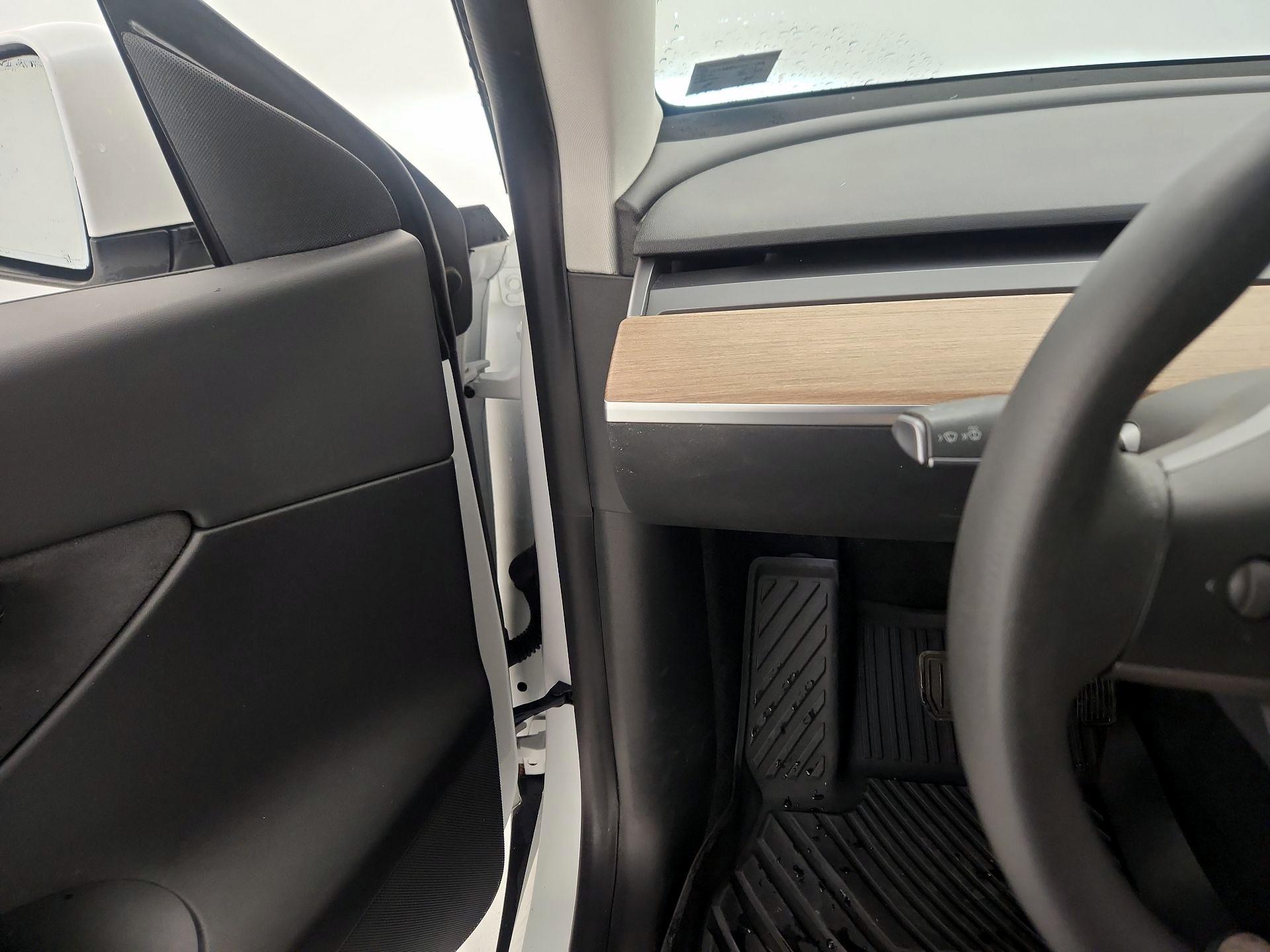 Thumbnail: 2021 Tesla Model Y - 13