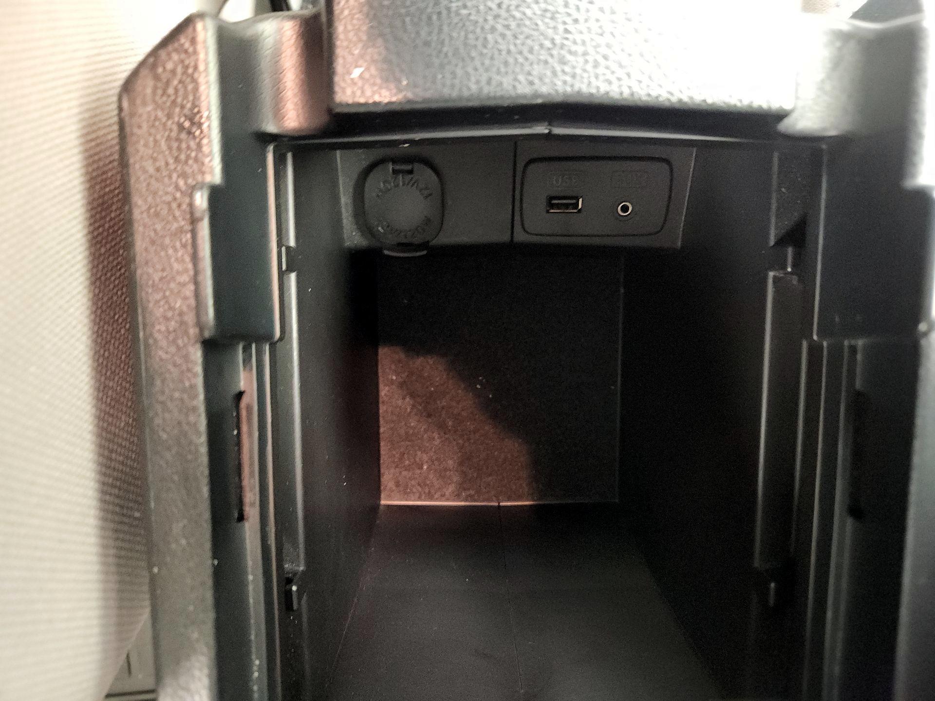 Thumbnail: 2015 Subaru Forester - 18