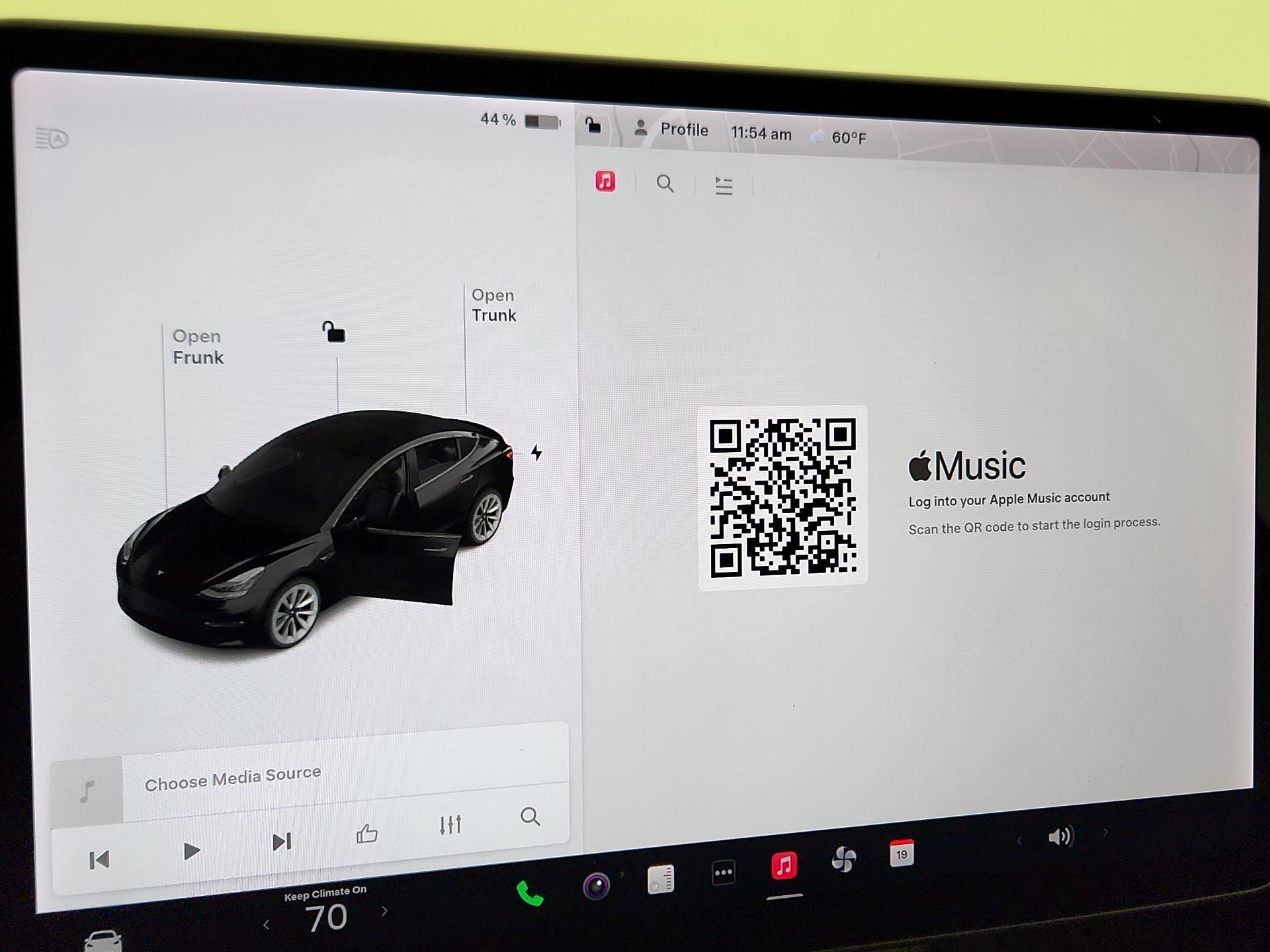 Thumbnail: 2021 Tesla Model 3 - 15