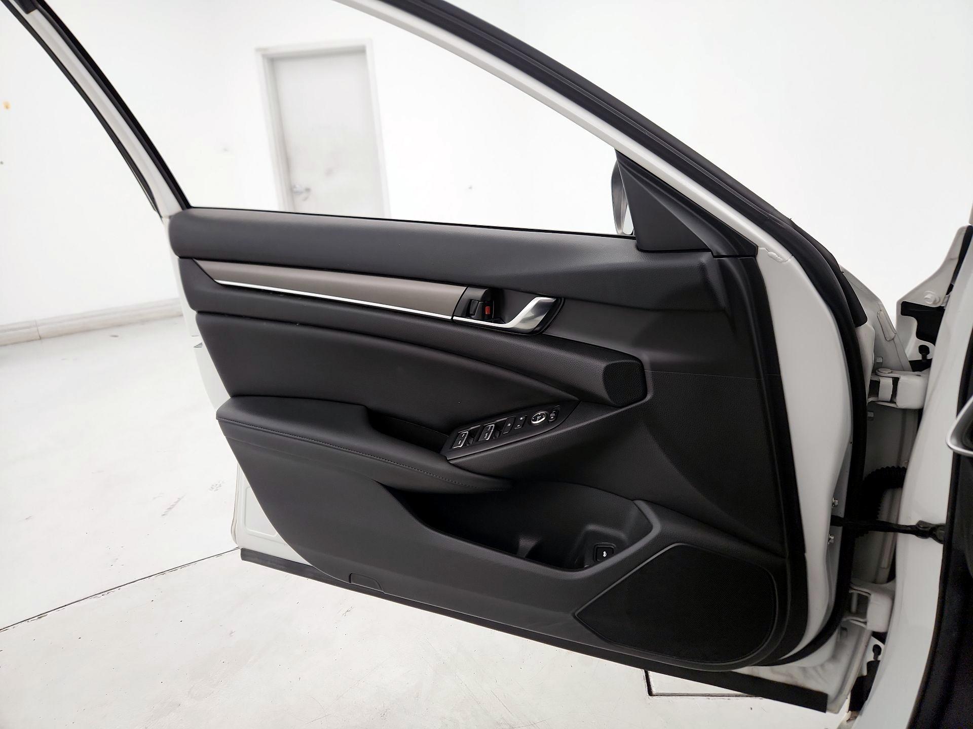 Thumbnail: 2021 Honda Accord - 12