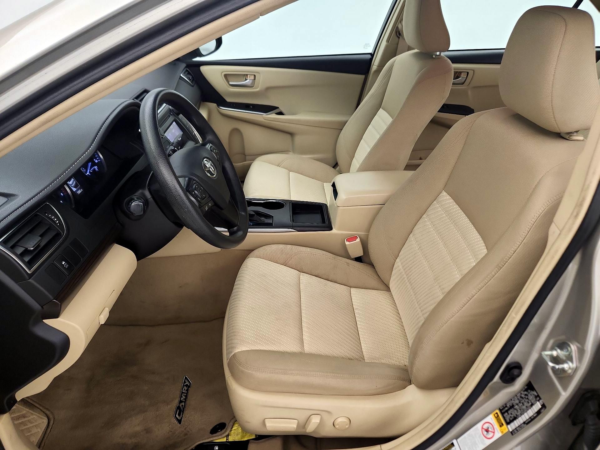 Thumbnail: 2016 Toyota Camry - 11