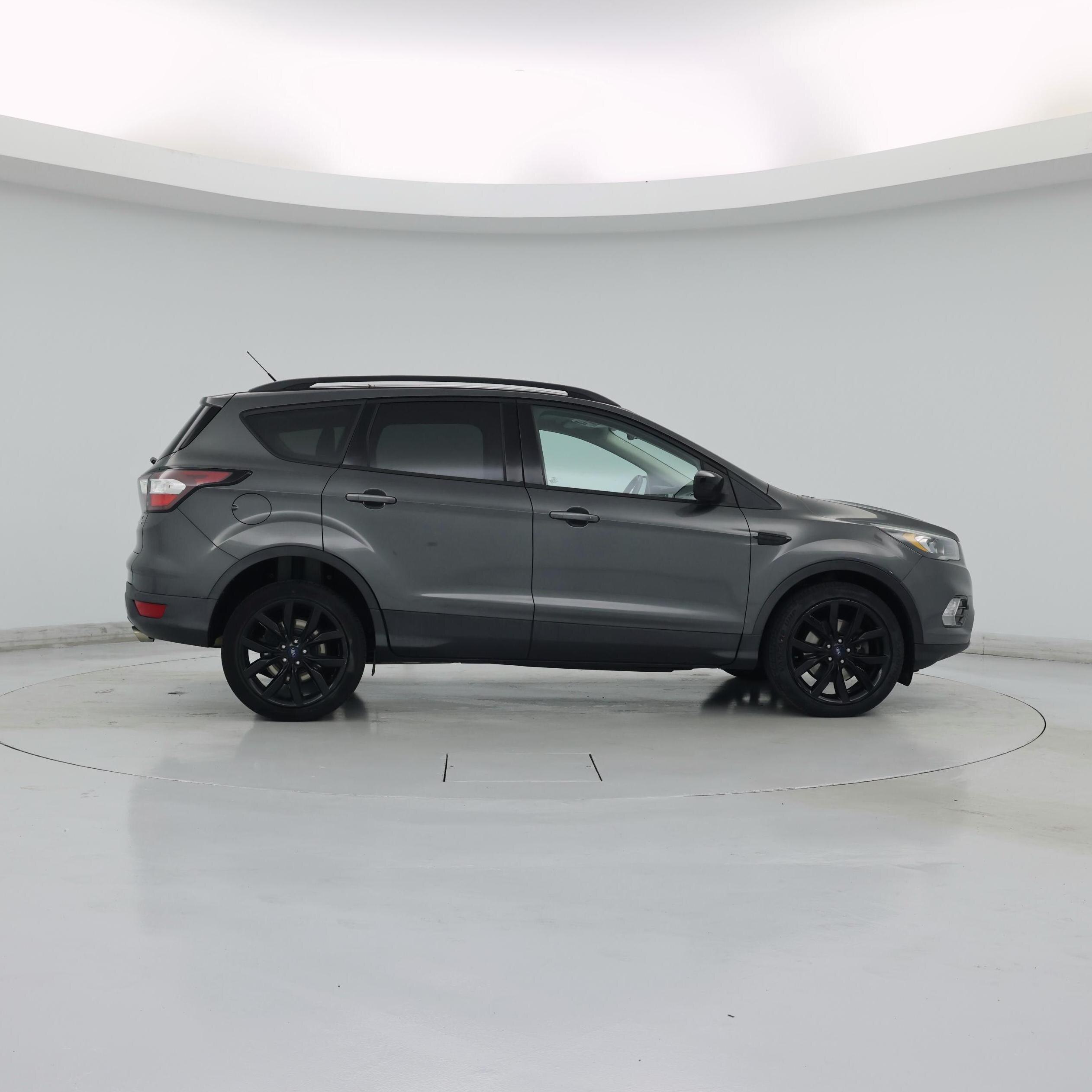 Thumbnail: 2017 Ford Escape - 7