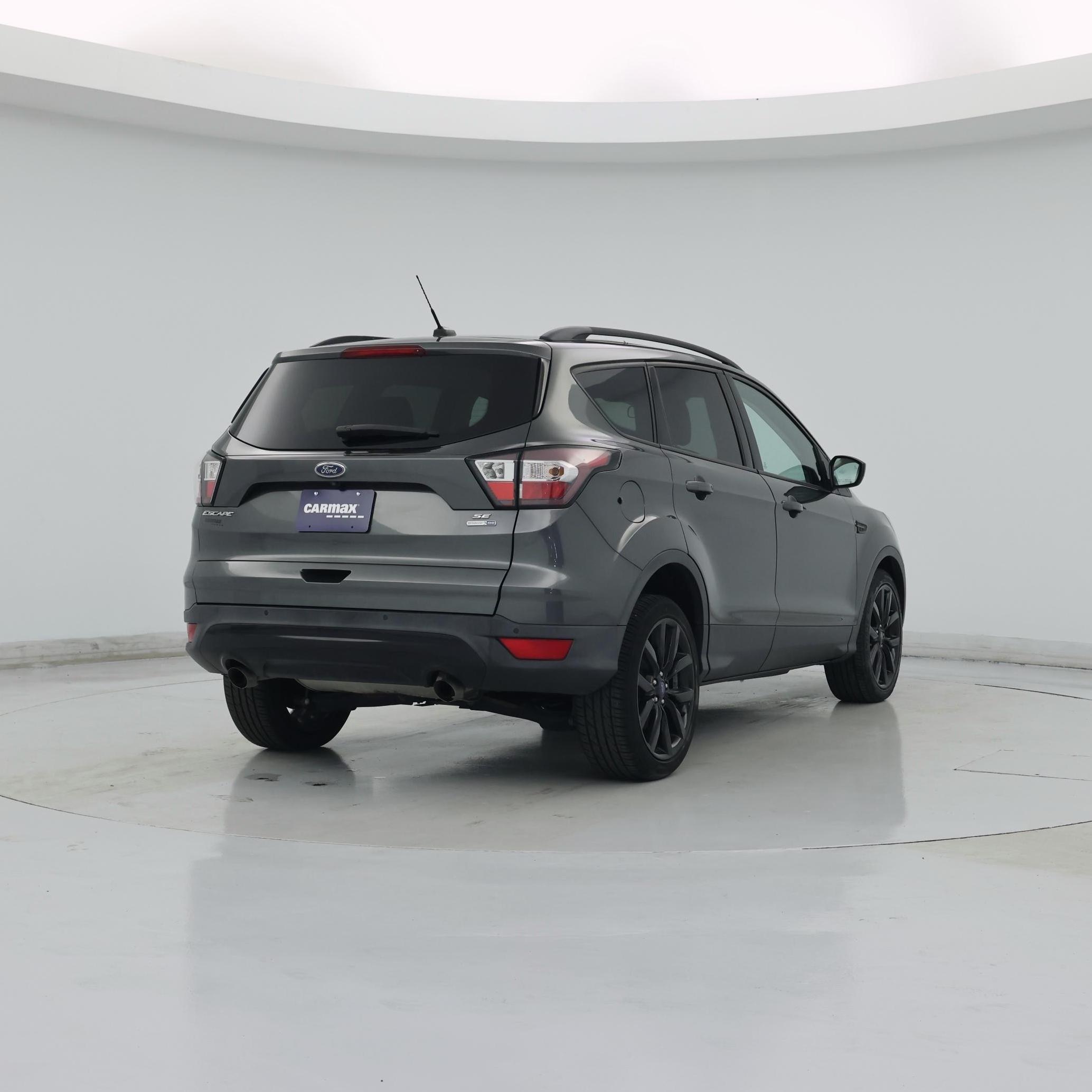 Thumbnail: 2017 Ford Escape - 8