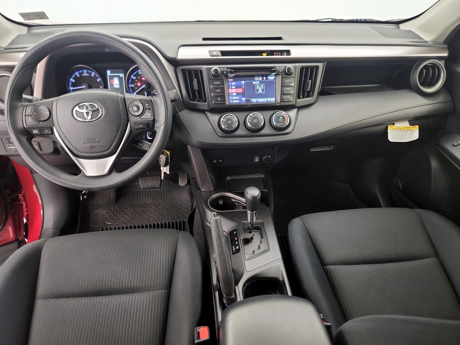 Thumbnail: 2017 Toyota RAV4 - 9