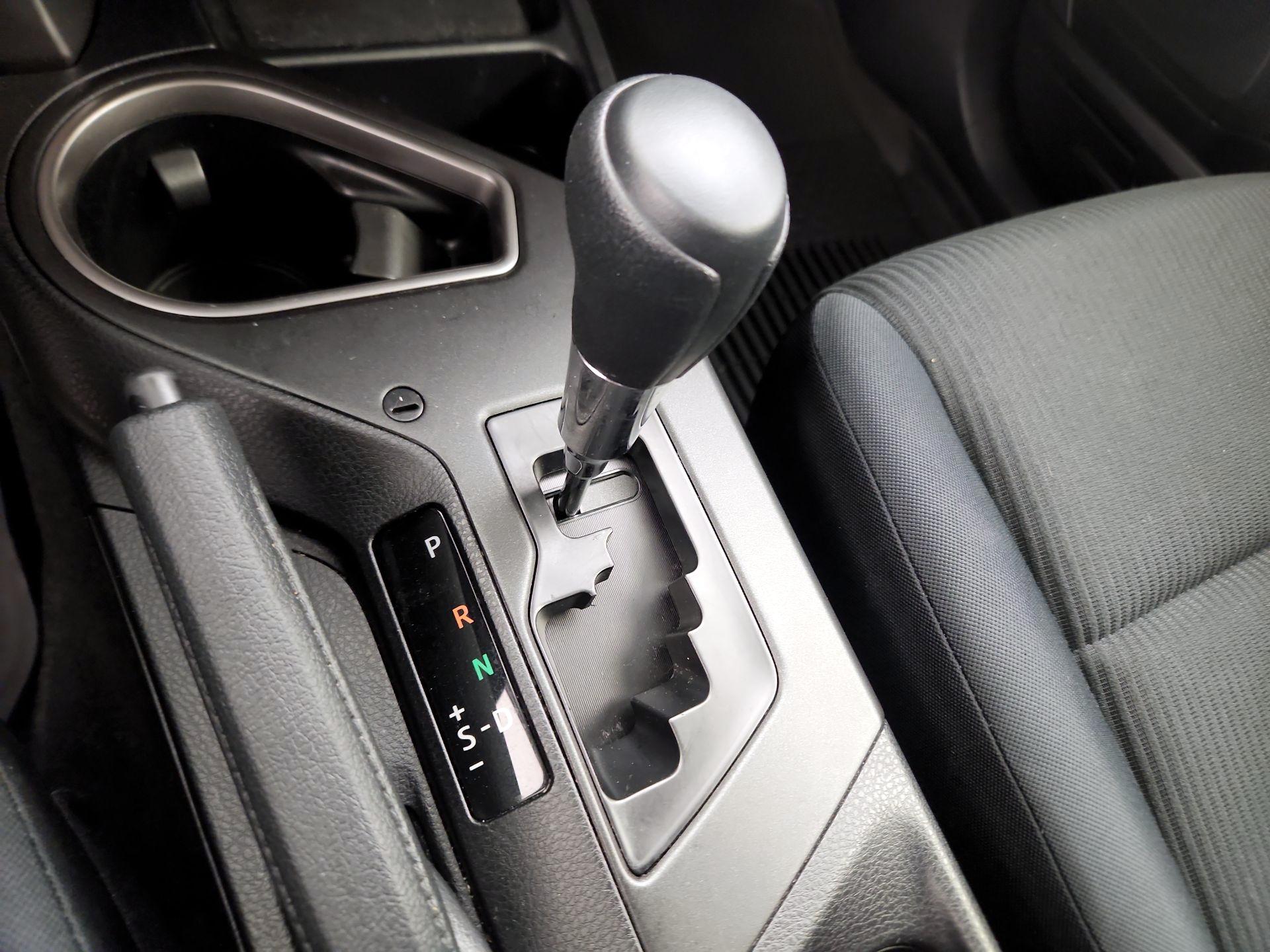 Thumbnail: 2017 Toyota RAV4 - 18