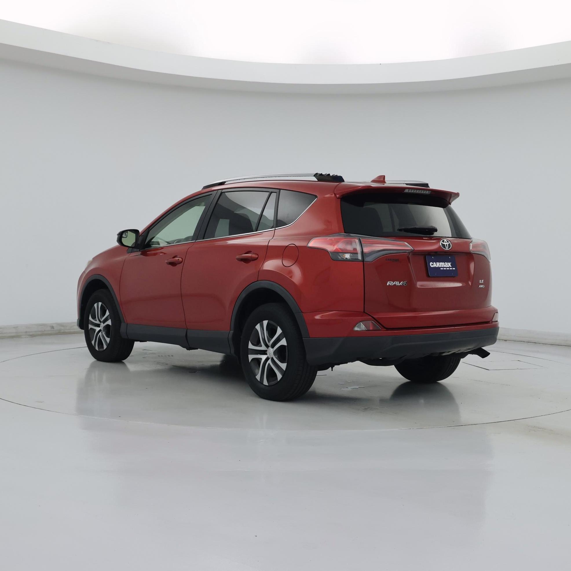 Thumbnail: 2017 Toyota RAV4 - 2