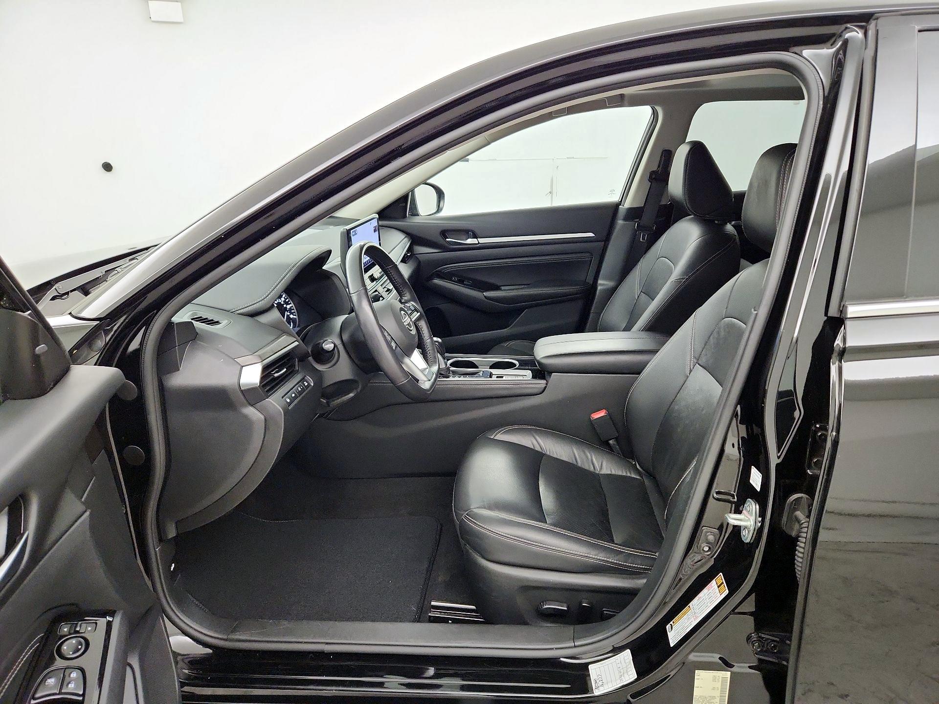 Thumbnail: 2023 Nissan Altima - 9