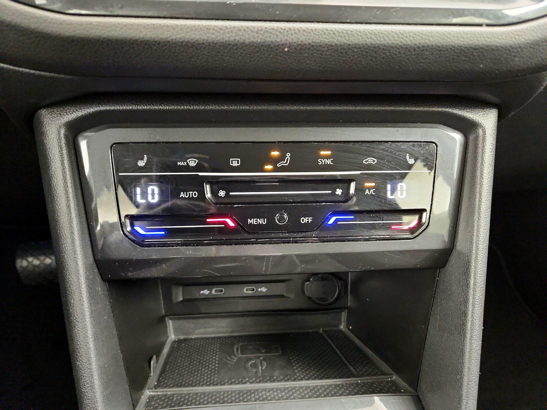 Thumbnail: 2024 Volkswagen Tiguan - 14