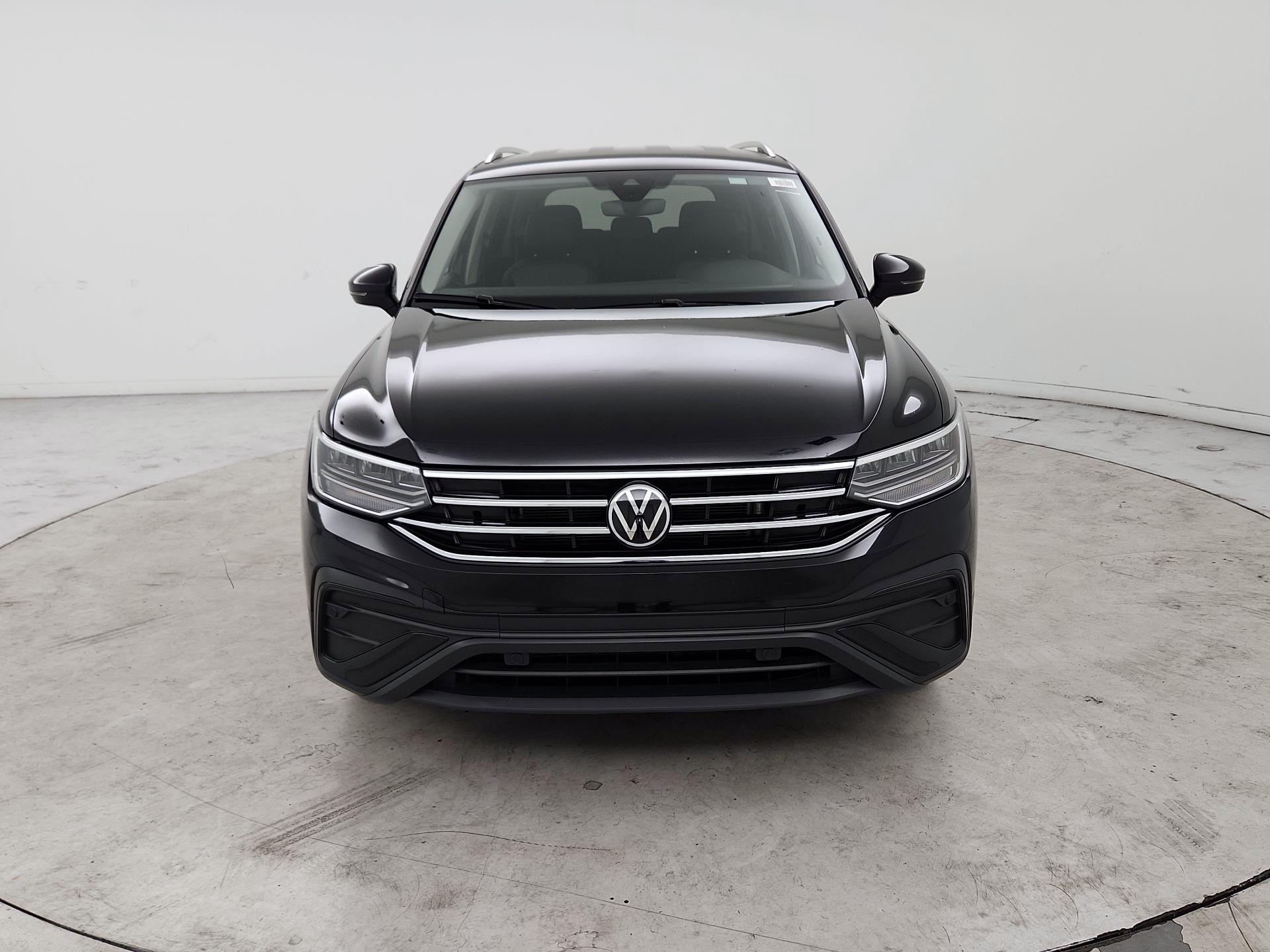 Thumbnail: 2024 Volkswagen Tiguan - 2