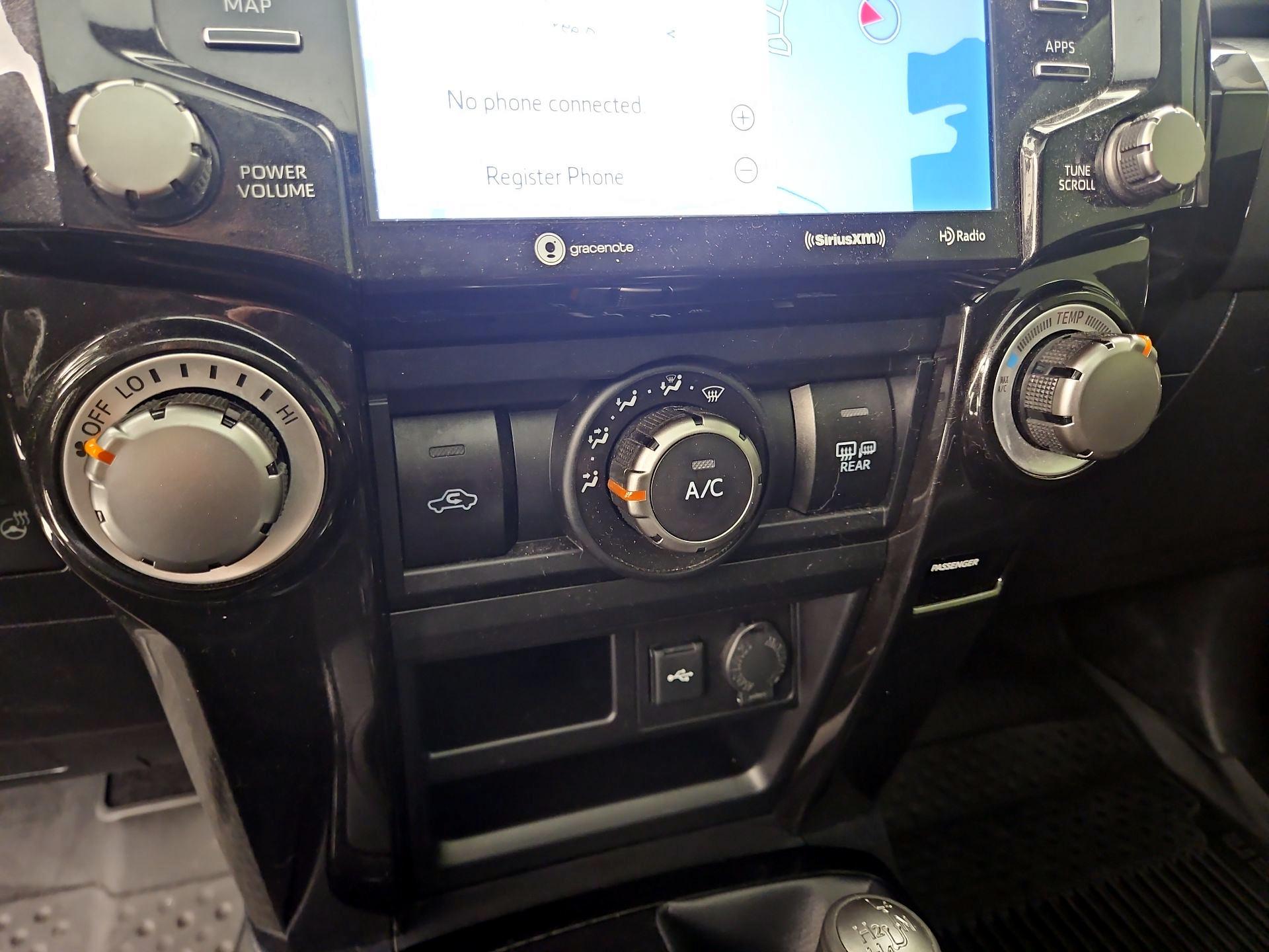 Thumbnail: 2023 Toyota 4Runner - 17