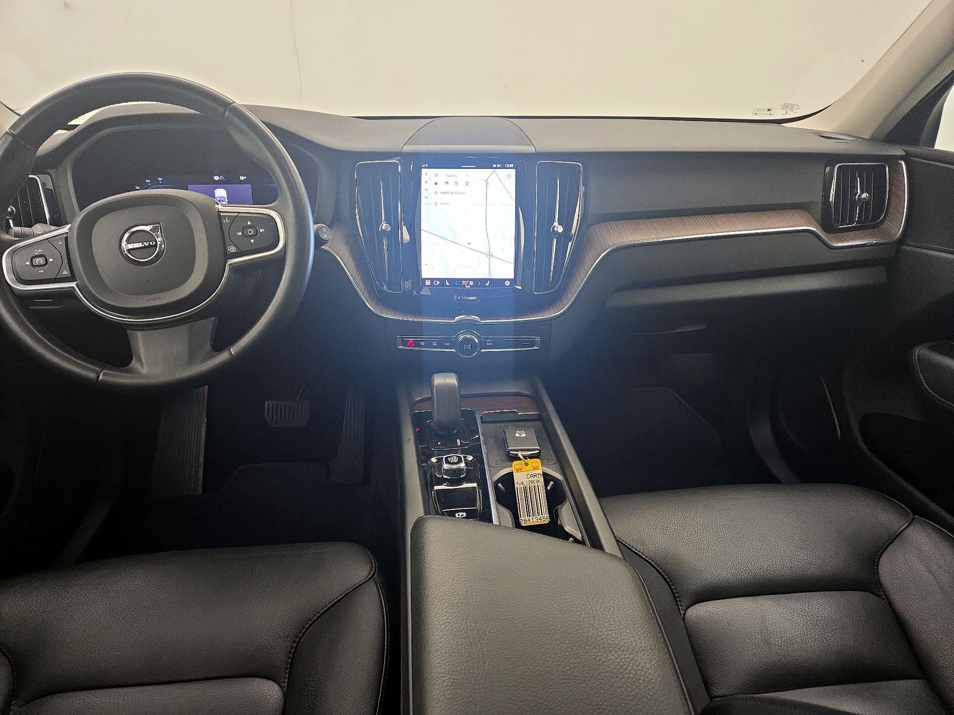 Thumbnail: 2022 Volvo XC60 - 9