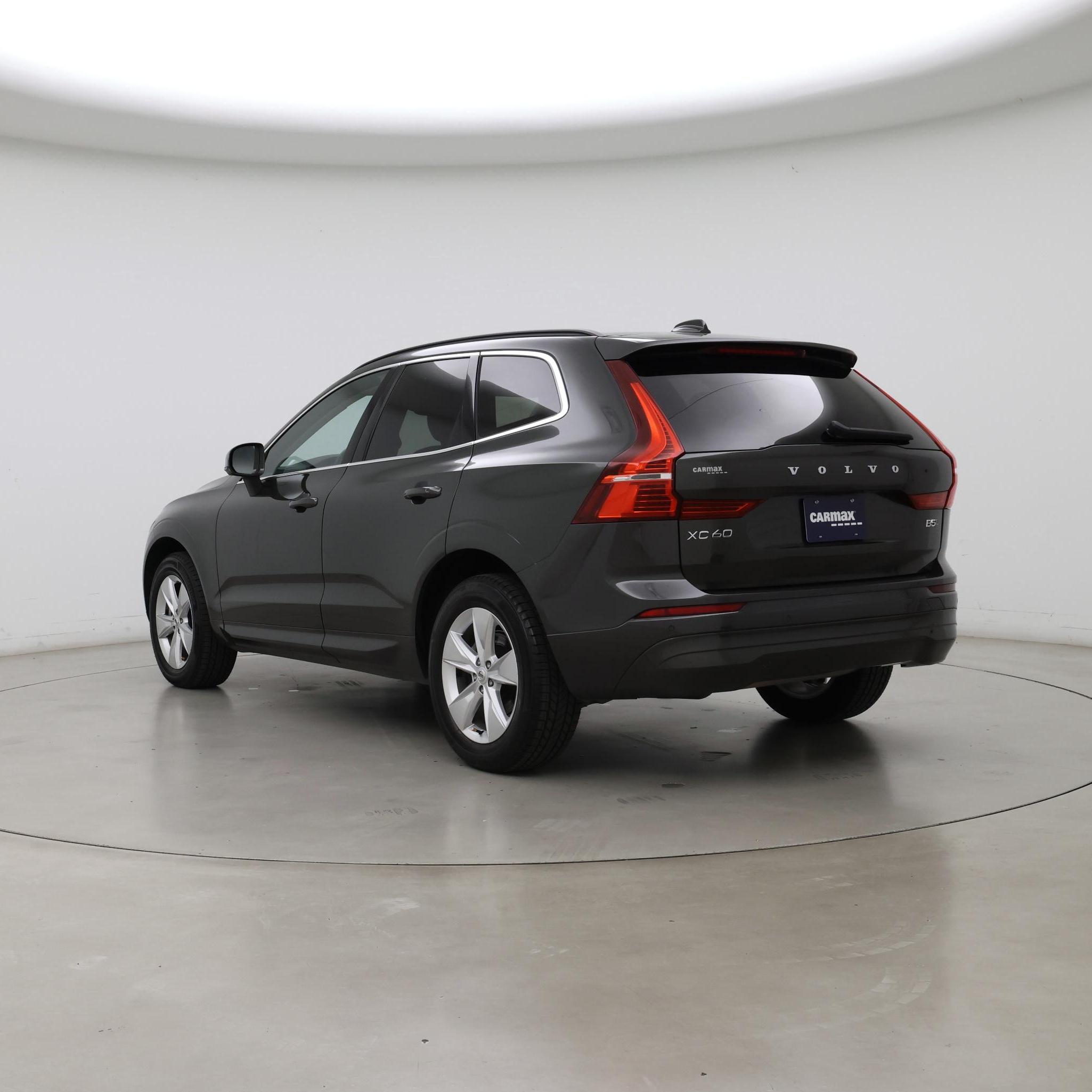 Thumbnail: 2022 Volvo XC60 - 2