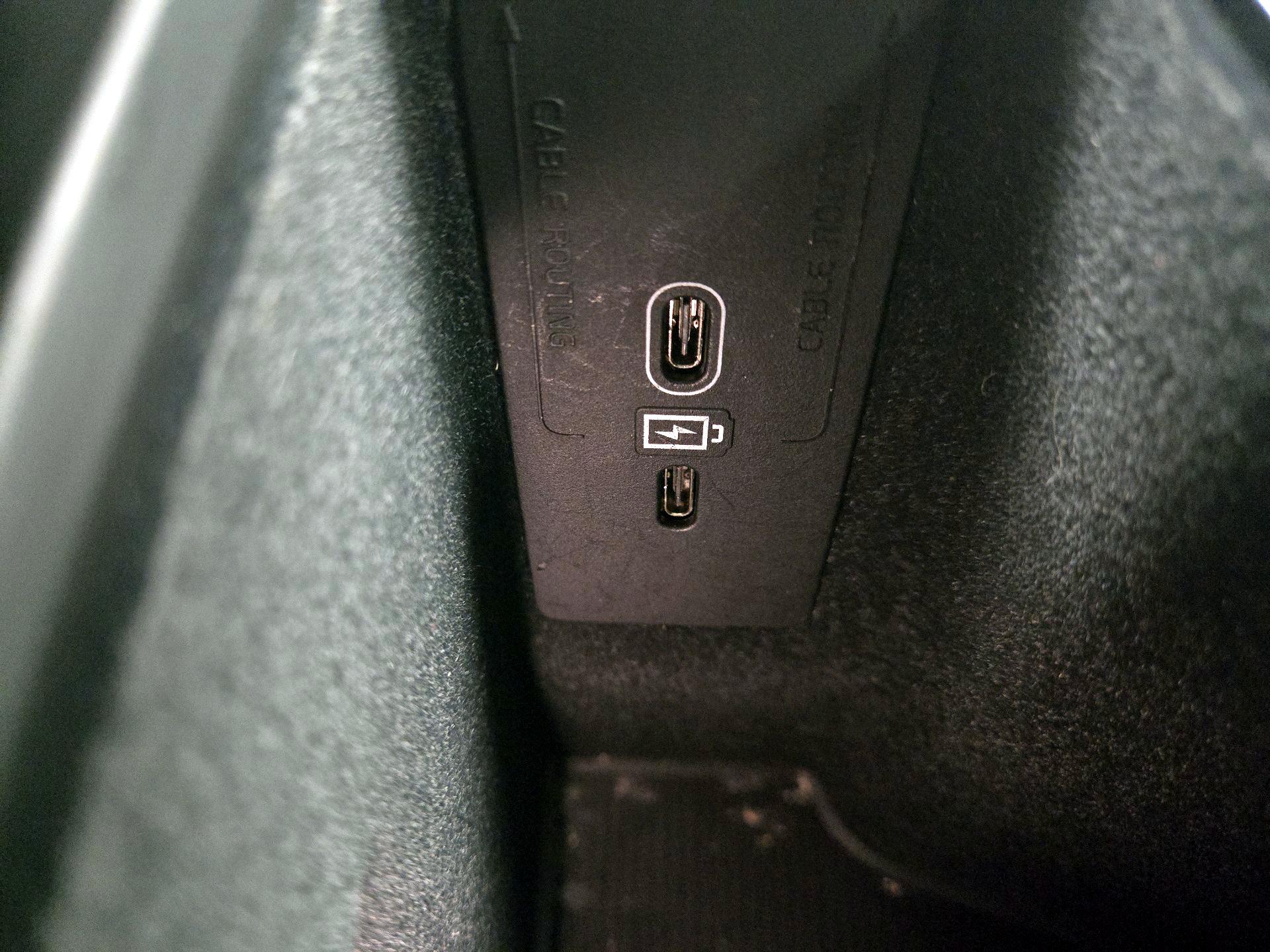 Thumbnail: 2022 Volvo XC60 - 19