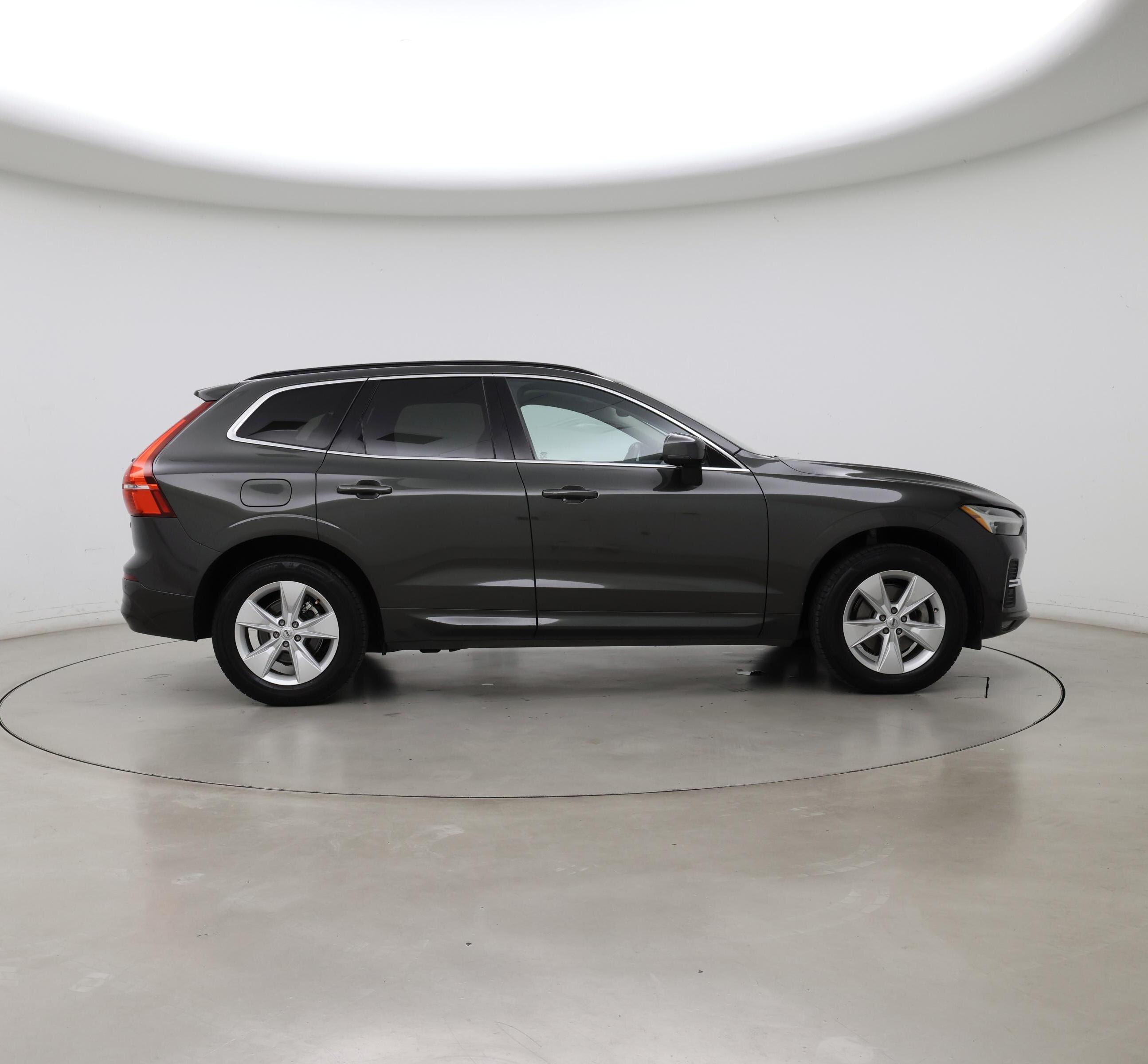 Thumbnail: 2022 Volvo XC60 - 7