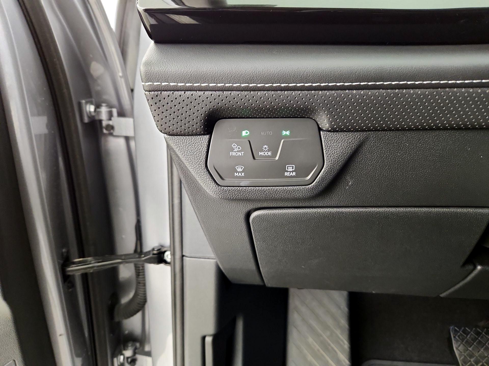 Thumbnail: 2024 Volkswagen Atlas - 13