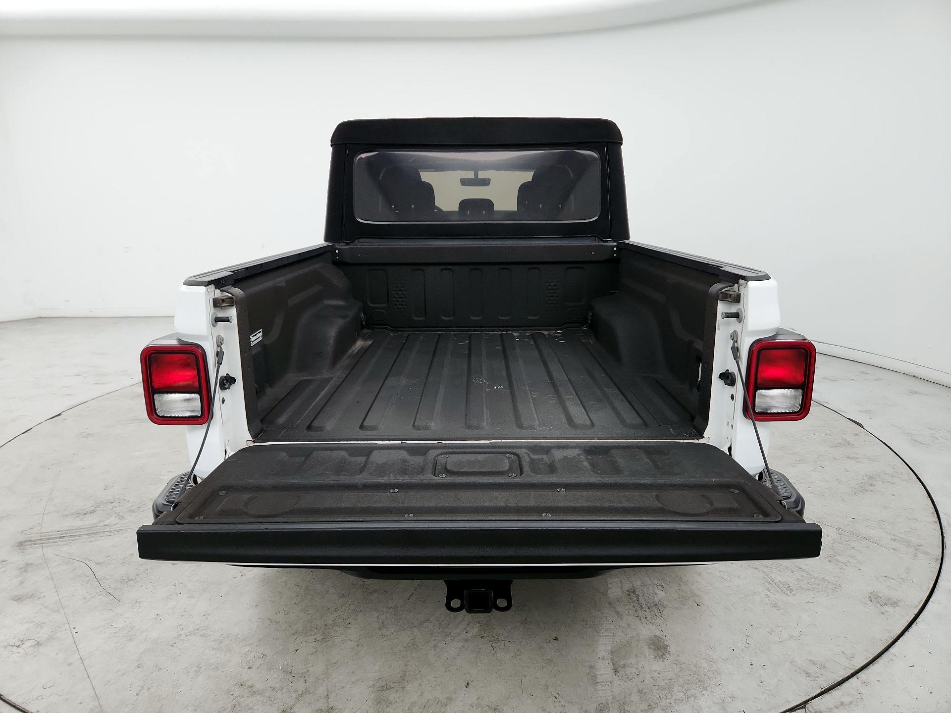 Thumbnail: 2023 Jeep Gladiator - 19