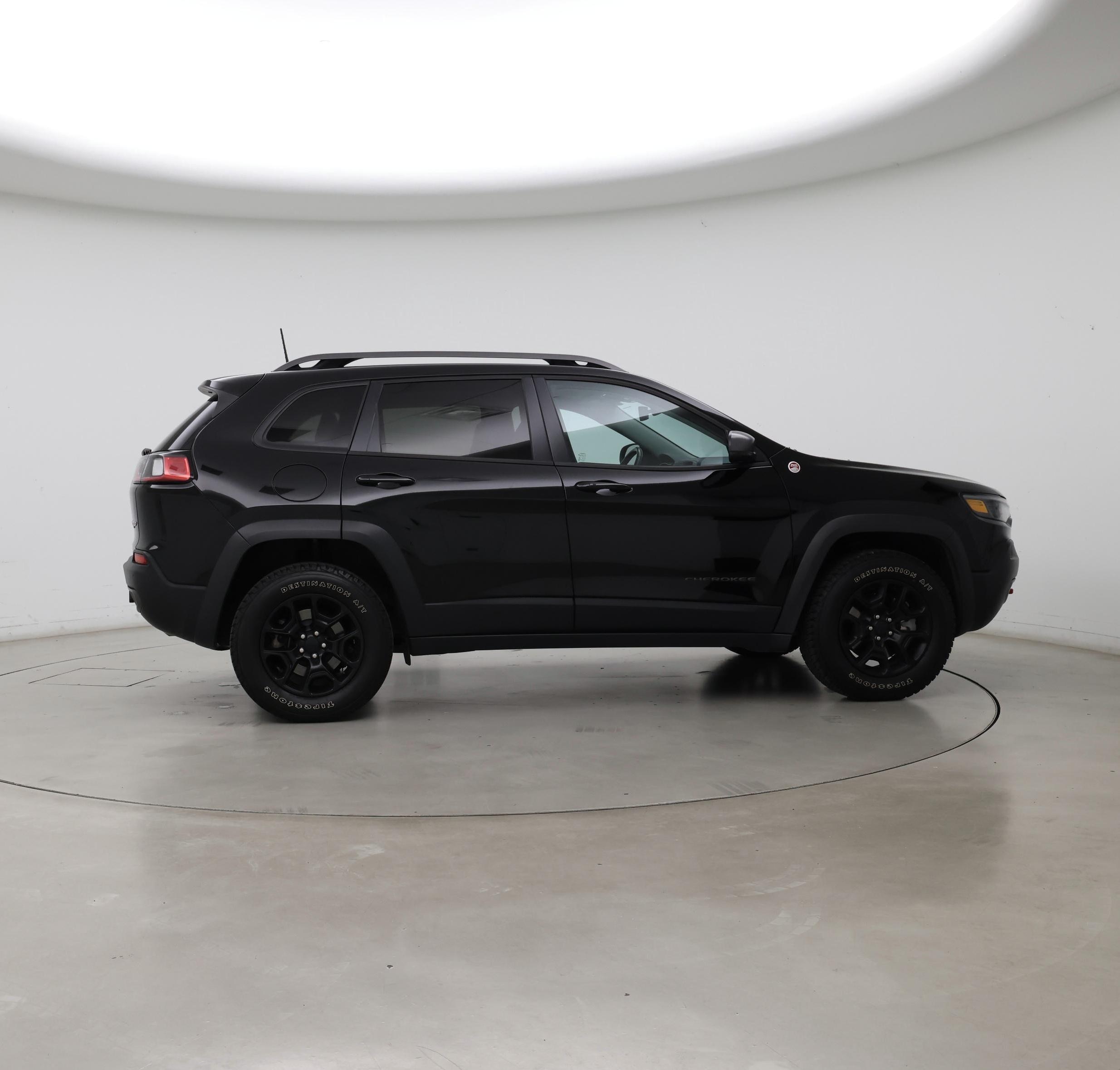Thumbnail: 2020 Jeep Cherokee - 7